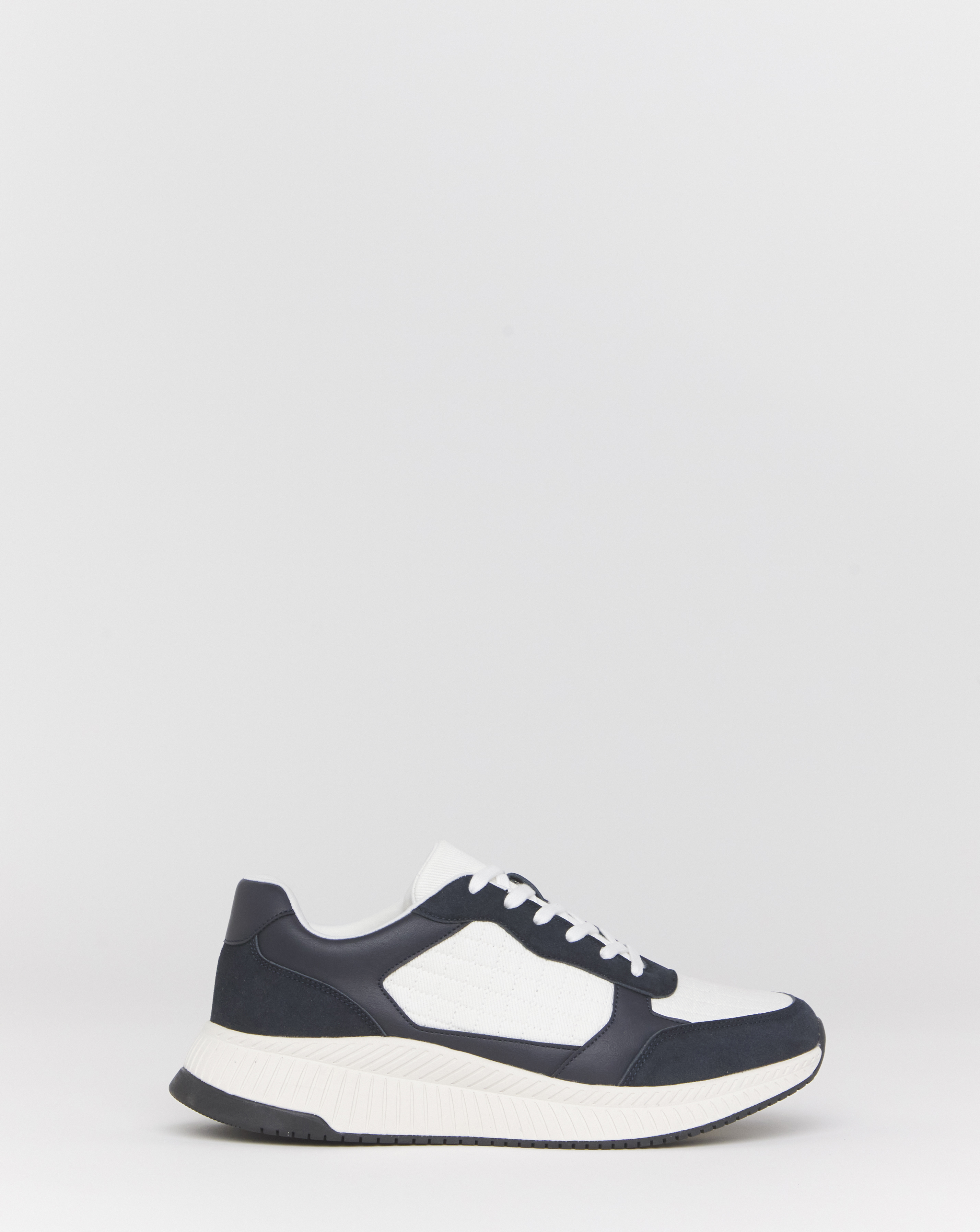 Folio Runner Trainers Standard Fit
