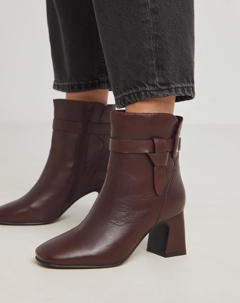 Heeled Leather Boots w Wrap Wide Fit