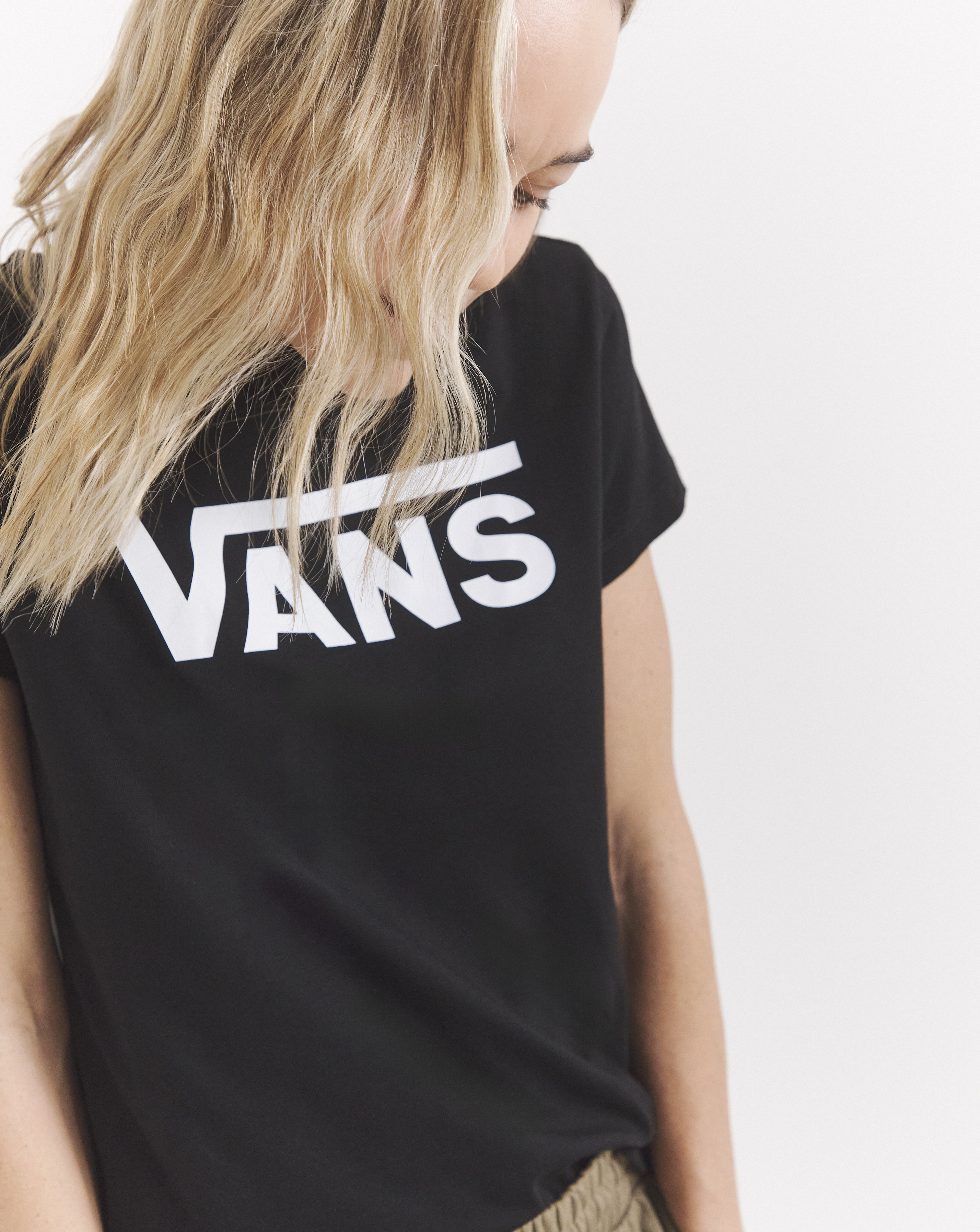 VANS Flying V Crew Neck T-Shirt