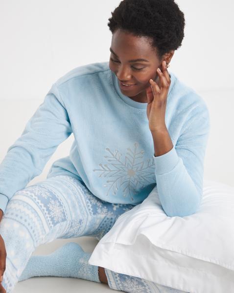 Pretty Secrets PJ Set & Fluffy Socks