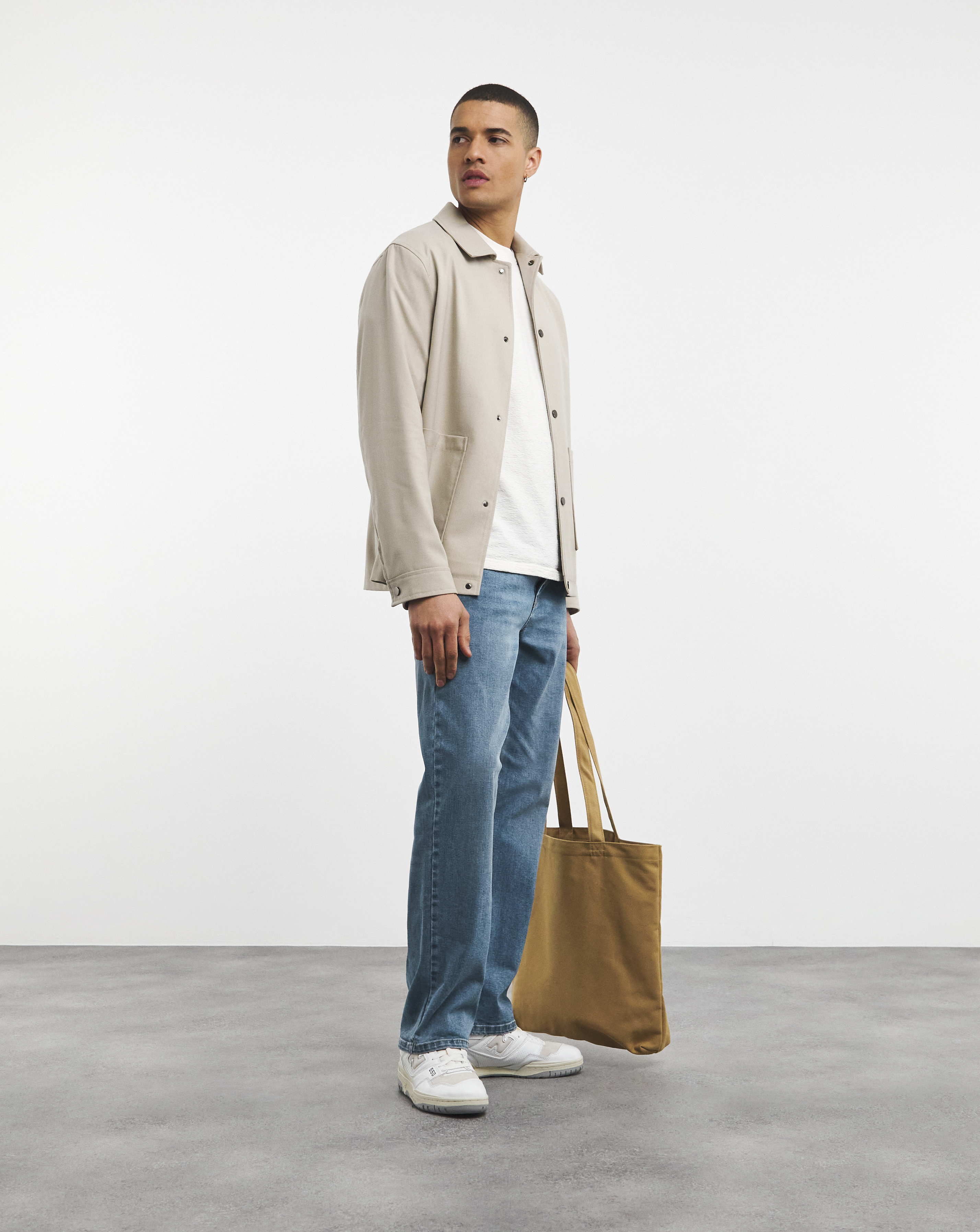 Straight Fit Stretch Jean Light Wash