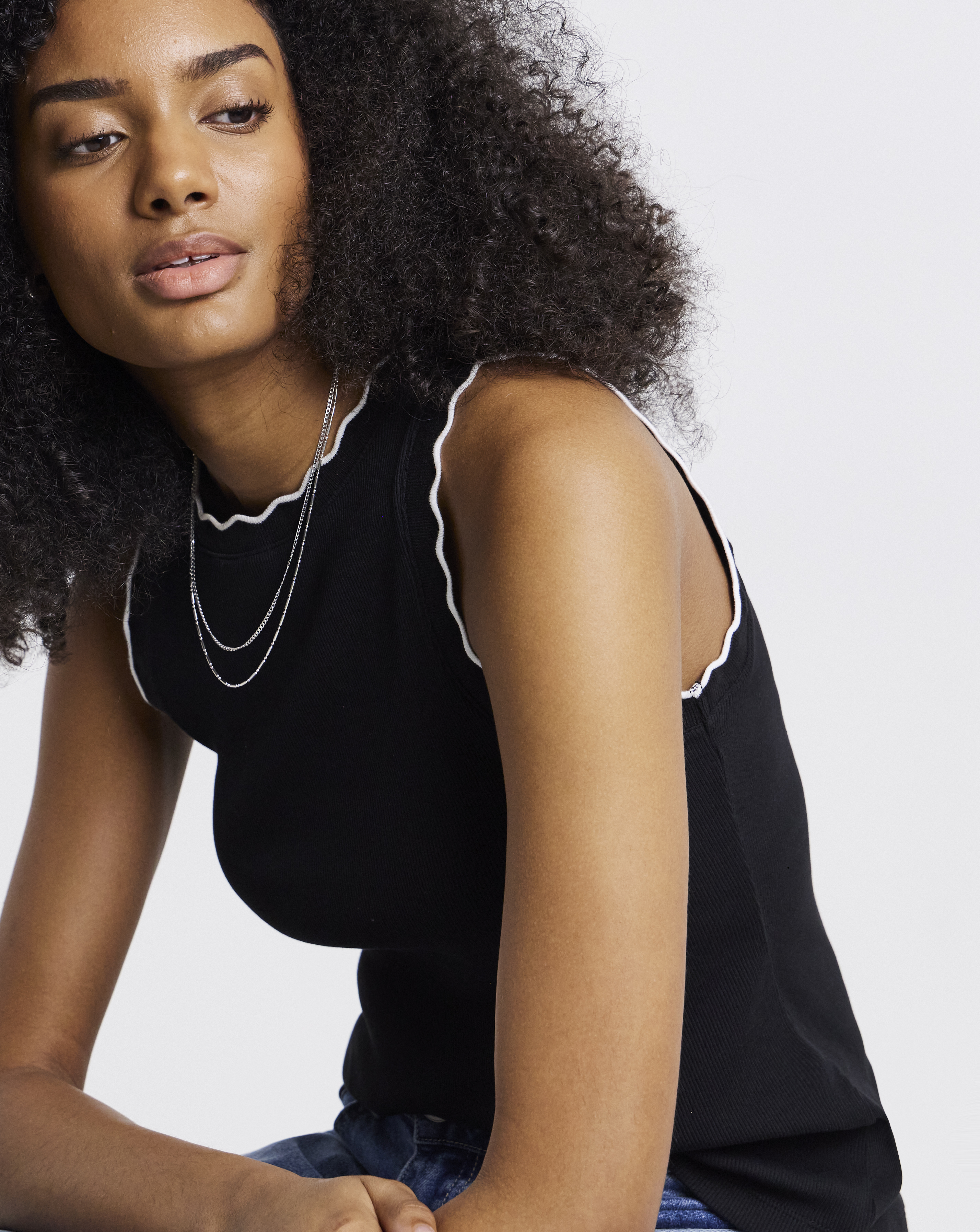Scallop Edge Tank