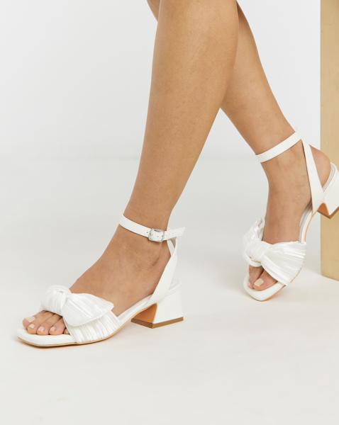 Side Bow Heels Wide Fit