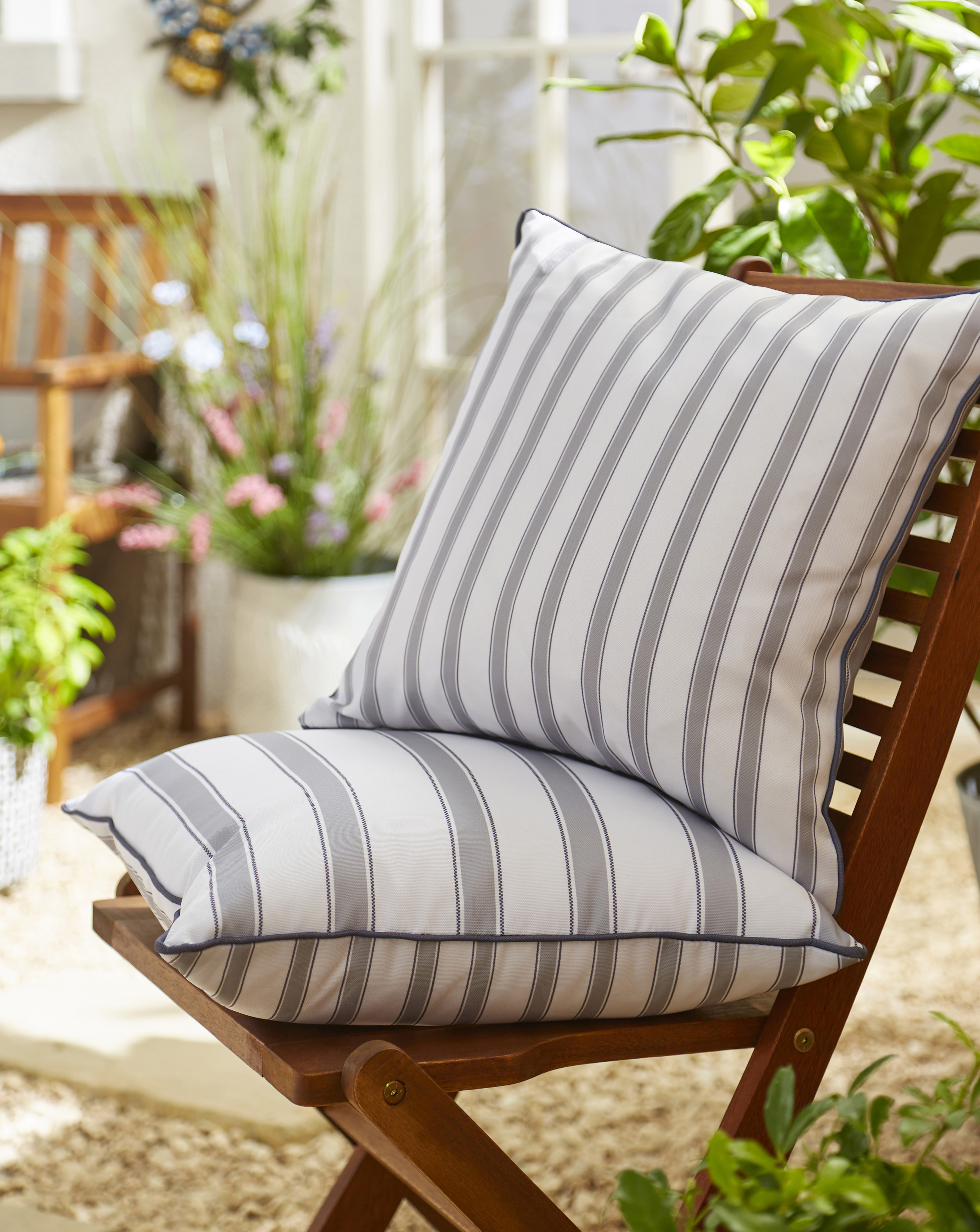 2 Stripe Outdoor Cushions