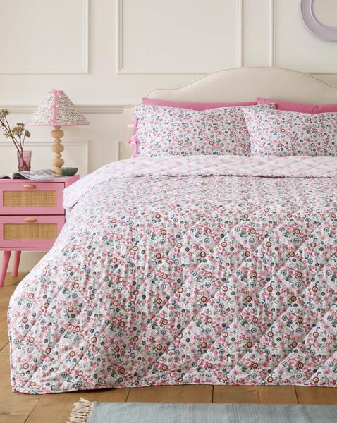 New In - Cath Kidston Pearly Queen Bedspread