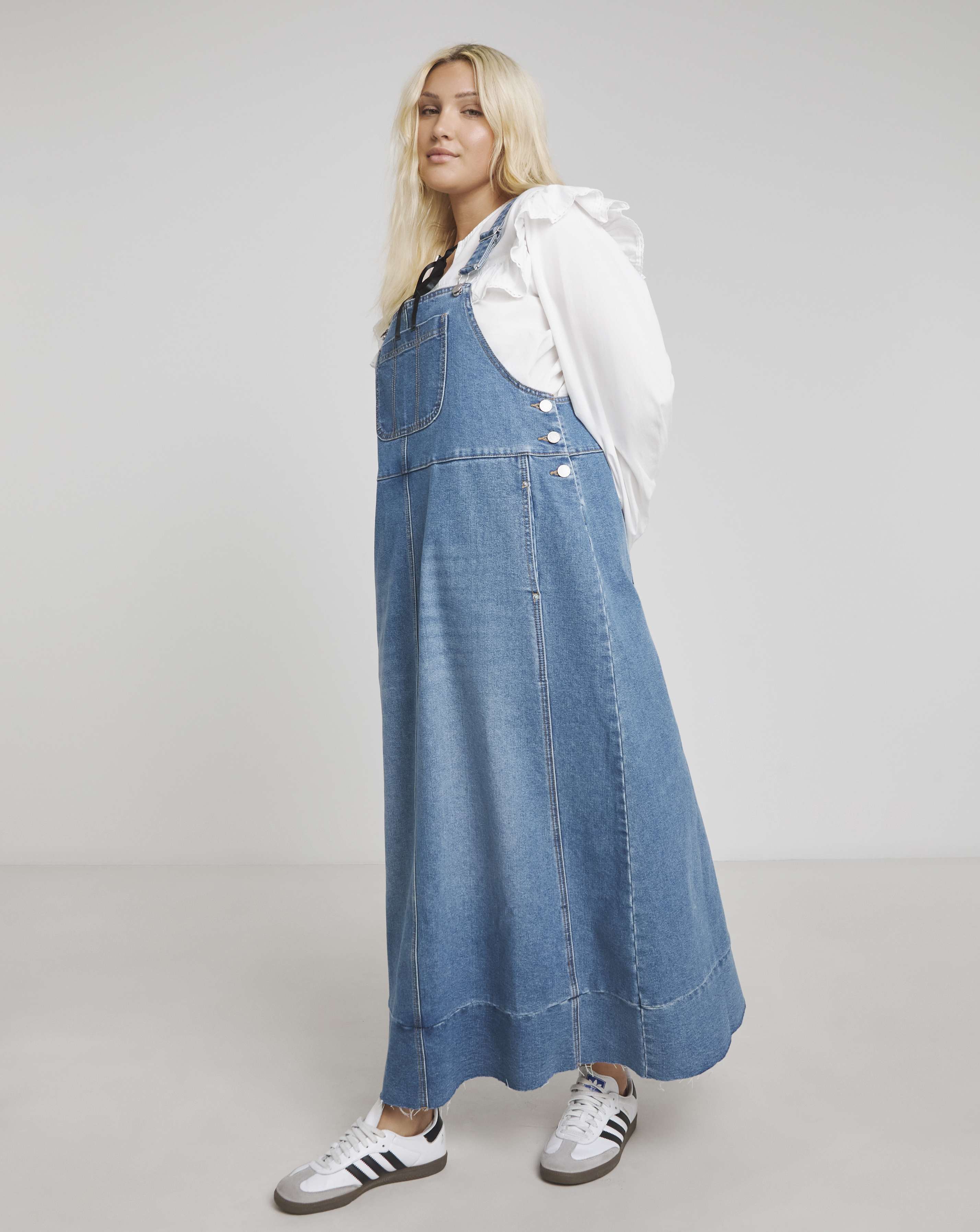 Simply Be - Women's Mid Blue Denim Dungaree Dress - Size 10 - Mid blue - 100% Cotton