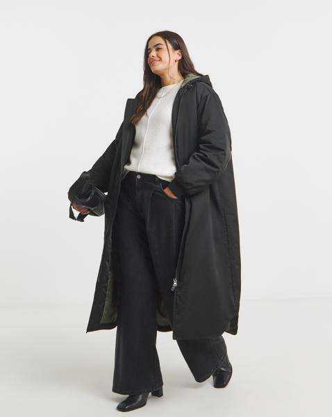 SBE Black Hooded Longline Bomber