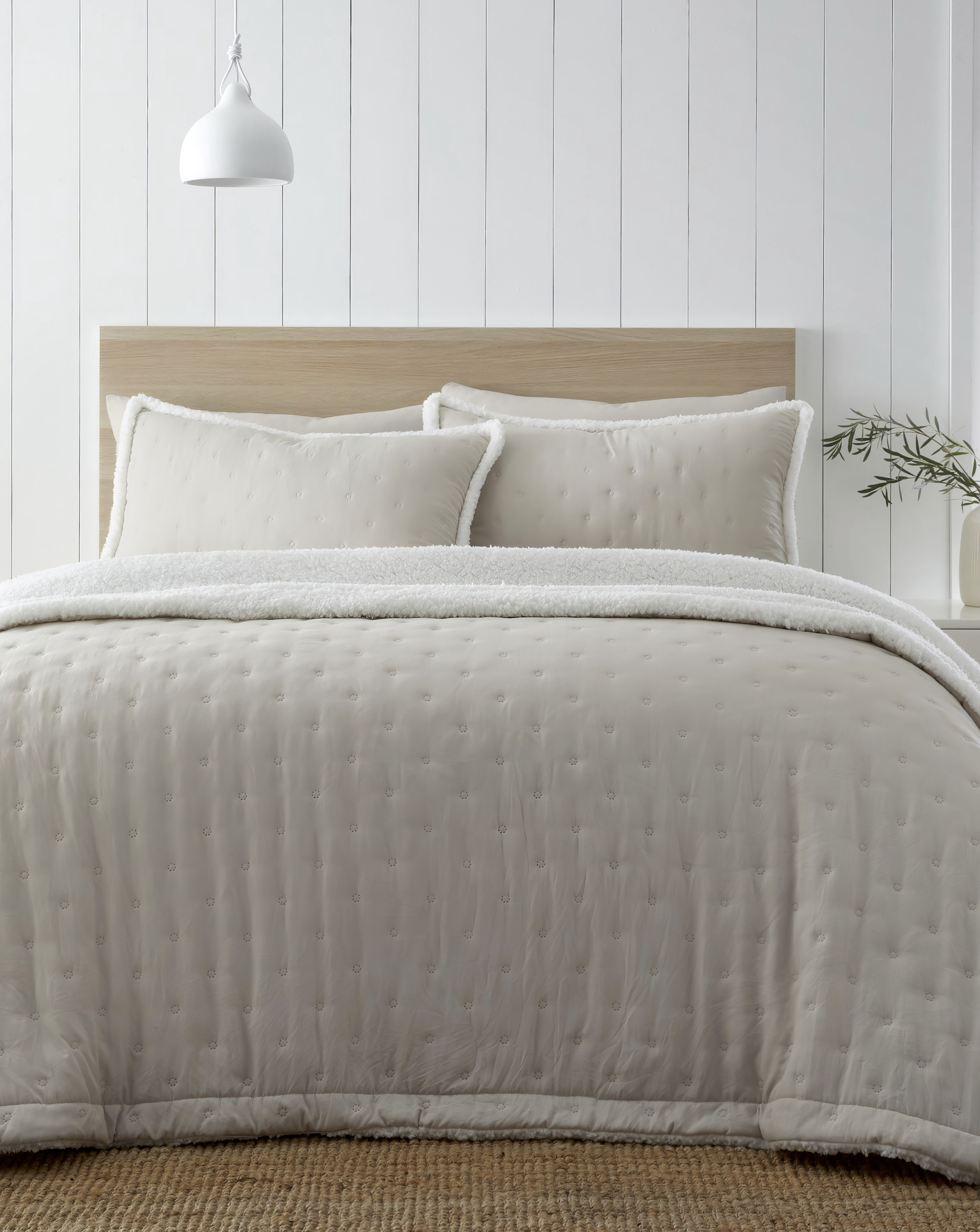 Catherine Lansfield Nori Bedspread