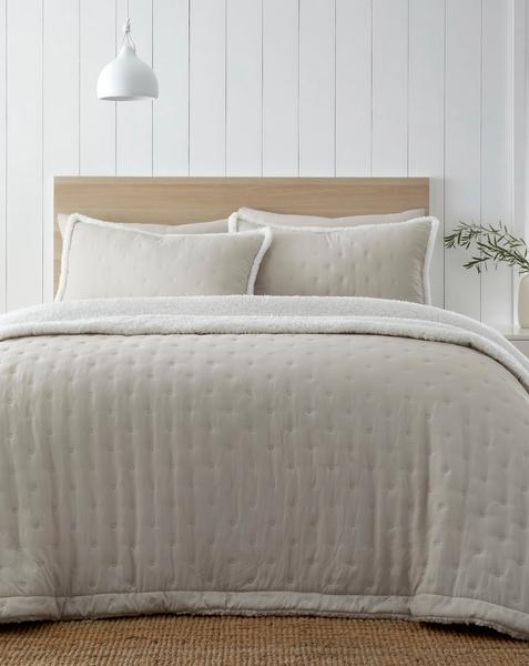 Catherine Lansfield Nori Bedspread