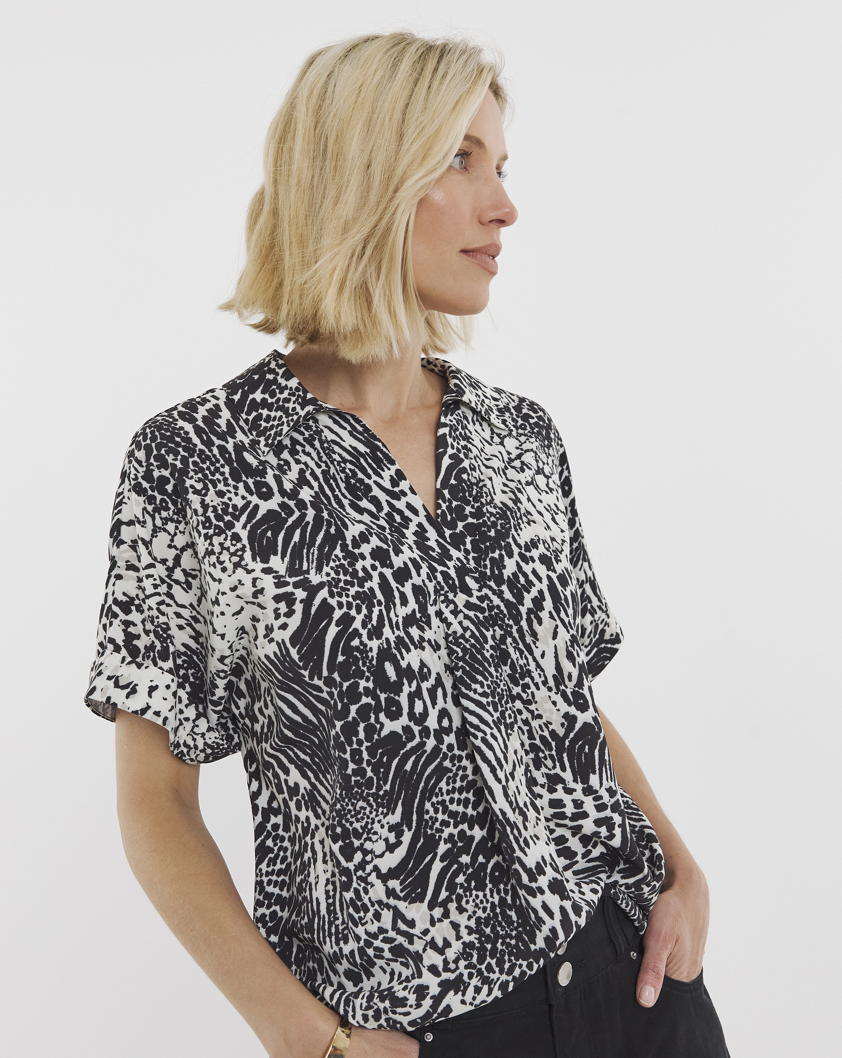 Collar Detail Popover Blouse