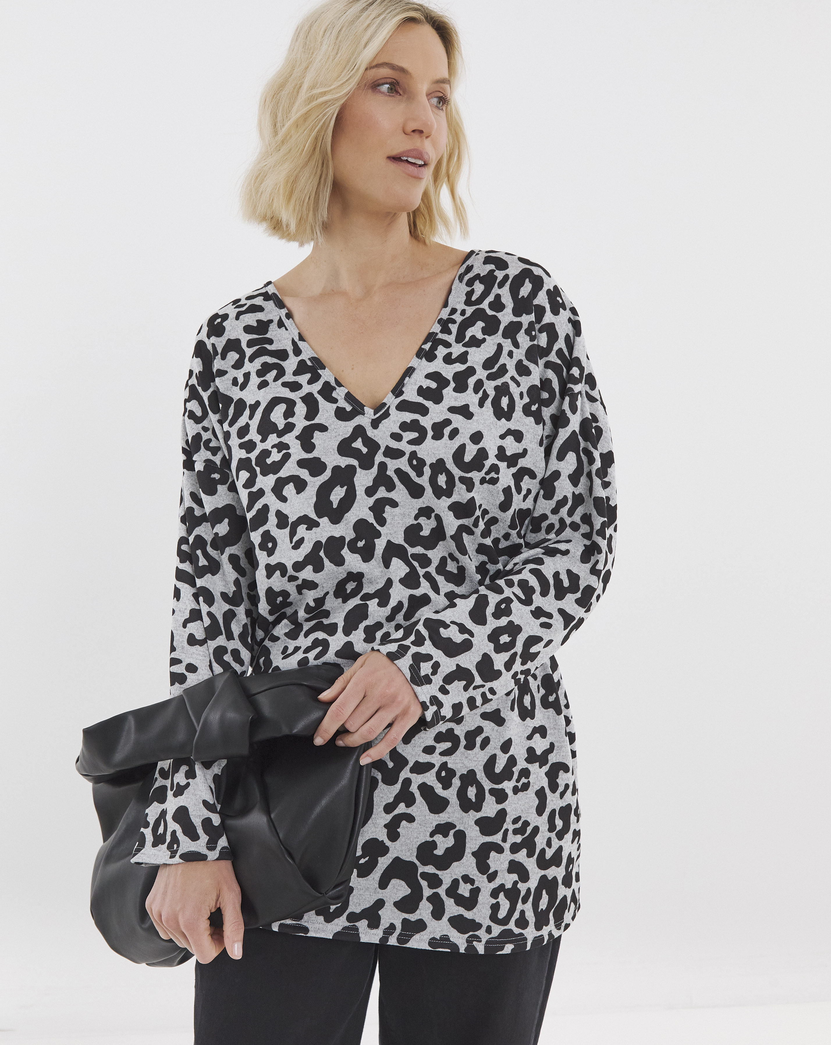 Soft Touch V-Neck Longline
