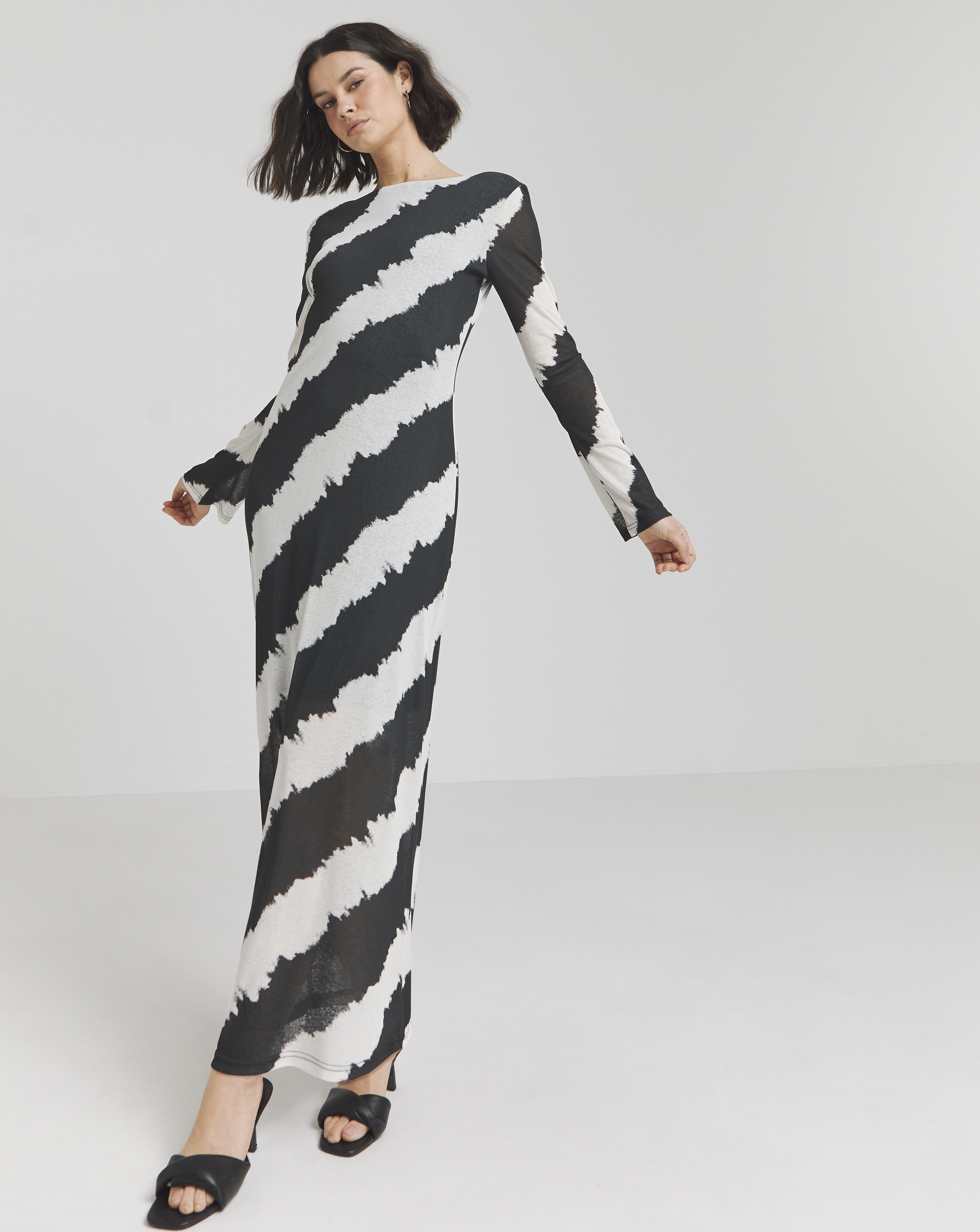 Simply Be - Women's Mono Mesh Scoop Back Maxi Dress - Size 24 - Mono