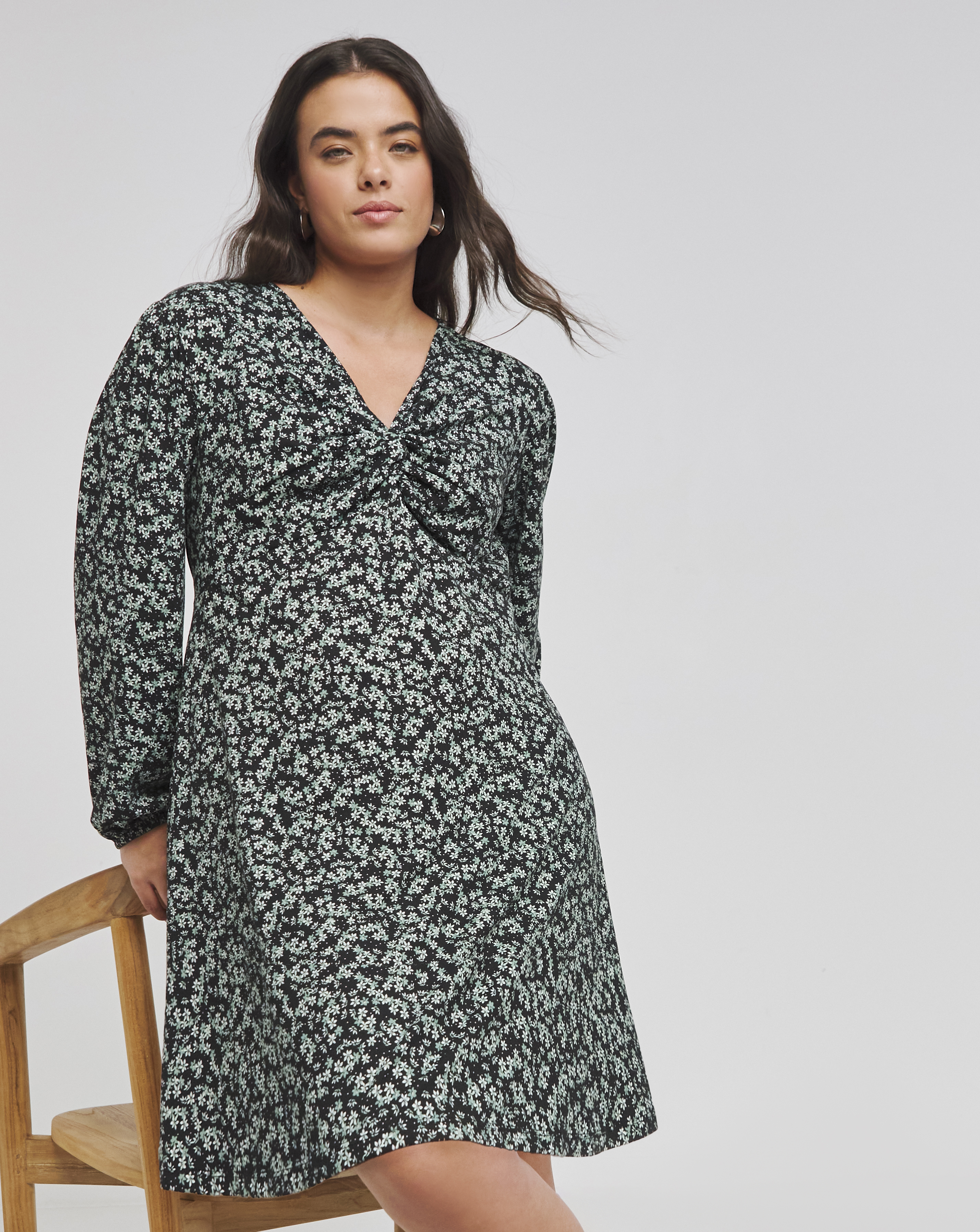 Simply Be - Women's Ditsy Print Supersoft Skater Dress - Size 10 - Ditsy print - 95% Recycled Polyester 5% Elastane