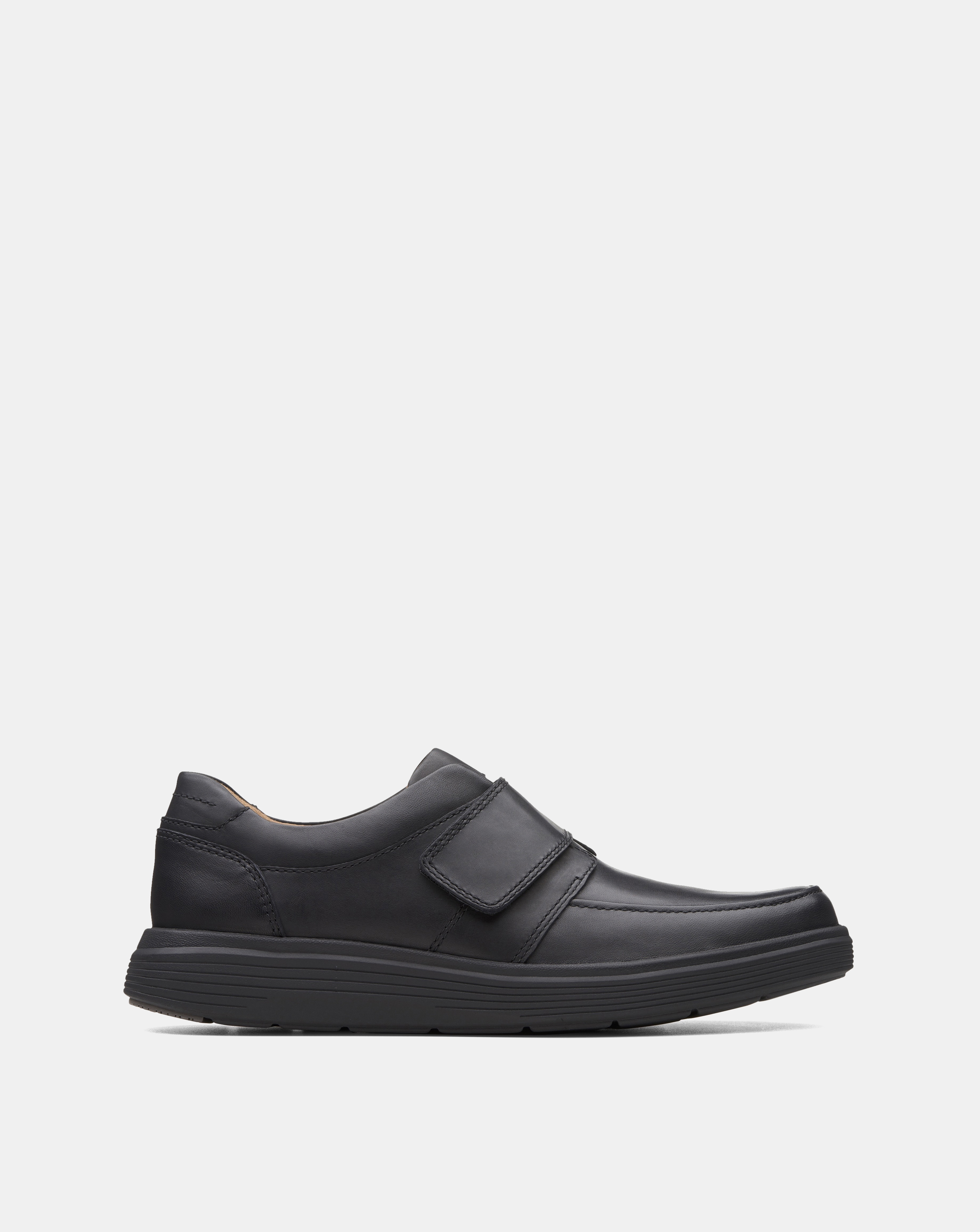 Clarks Un Abode Strap Wide Fit Shoes