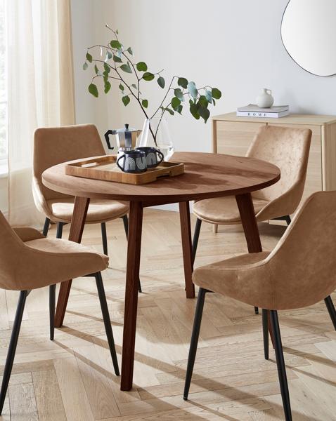 Oslo Table with 4 Etta Leather Chairs
