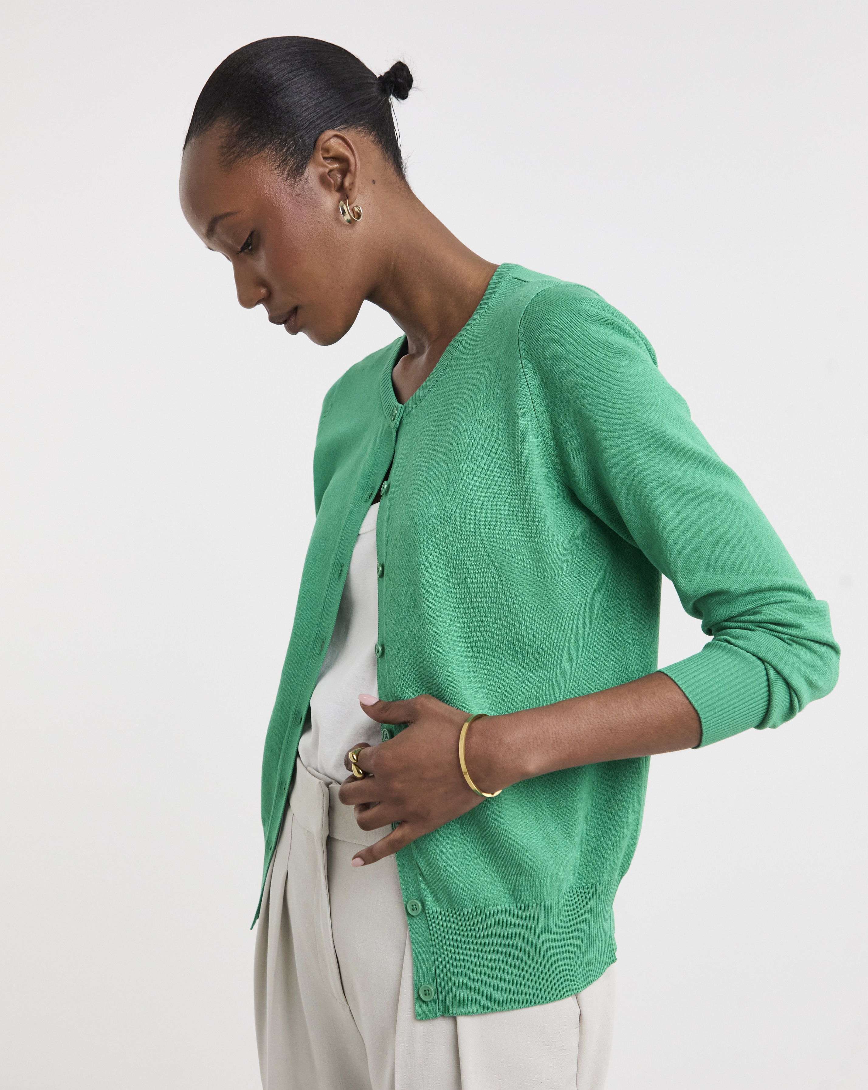 CREW NECK CARDIGAN