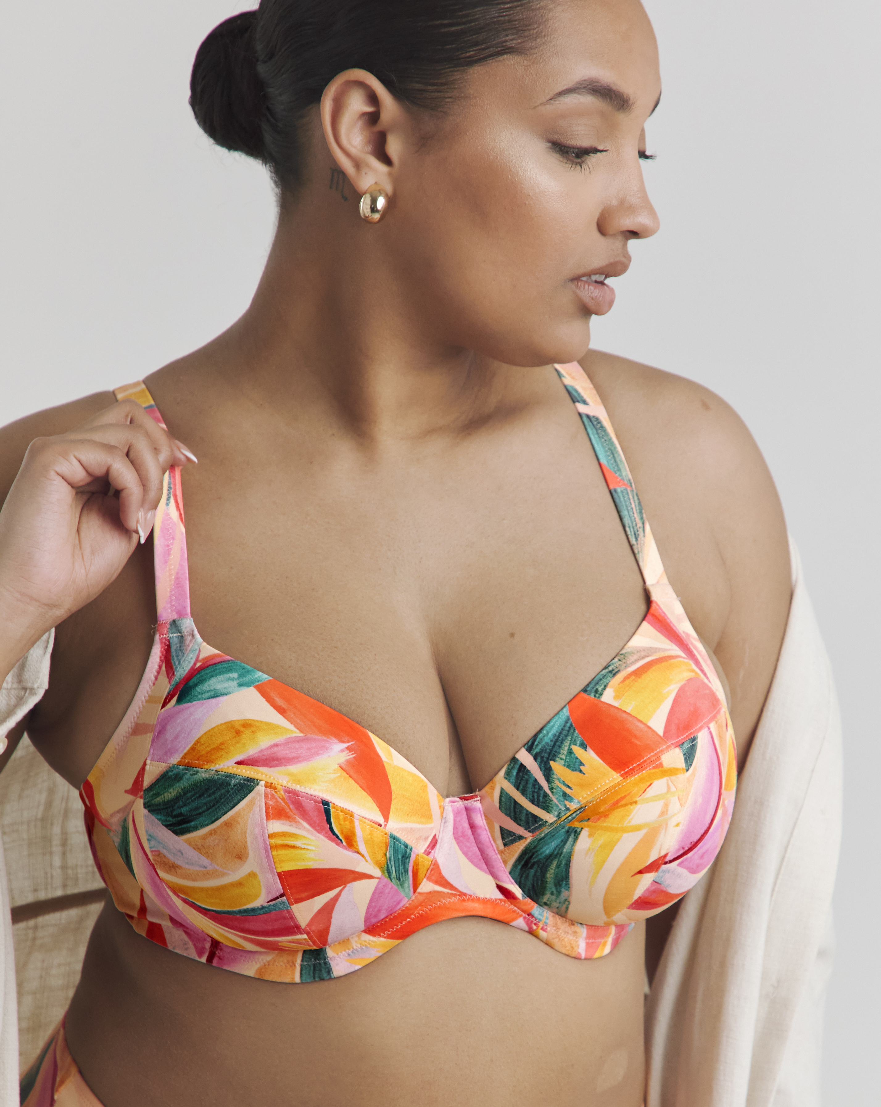 Elomi Sancho Beach Plunge Bikini Top