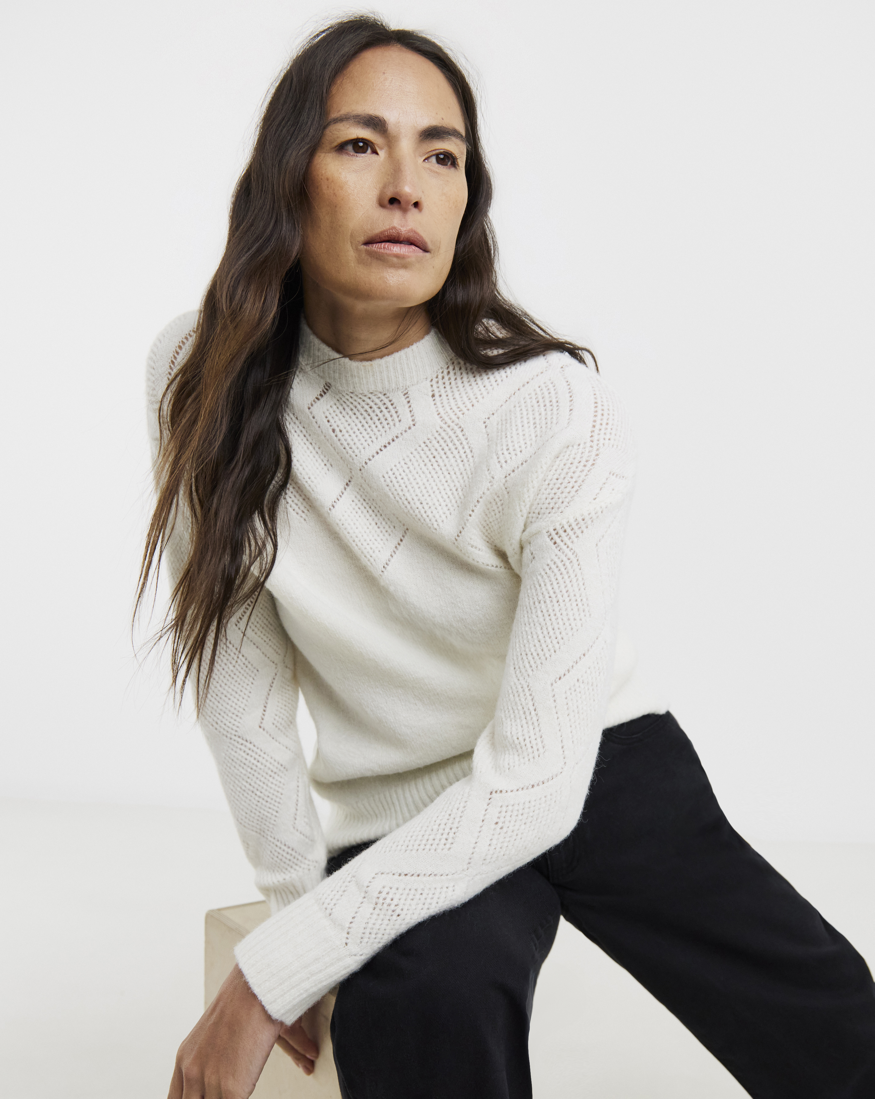 YOKE STITCH JUMPER
