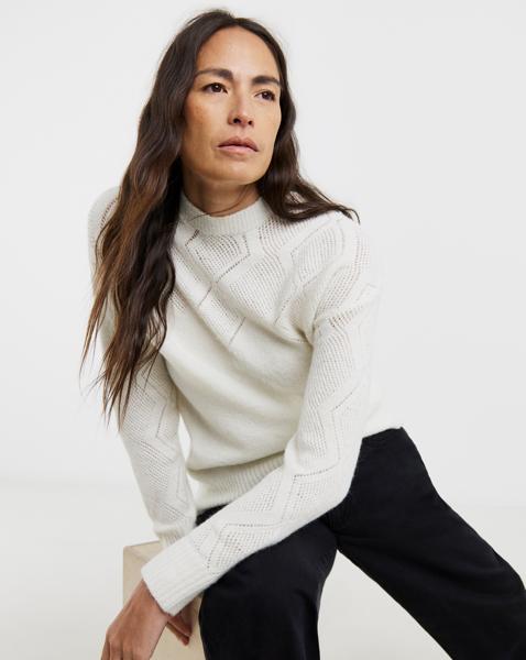 YOKE STITCH JUMPER