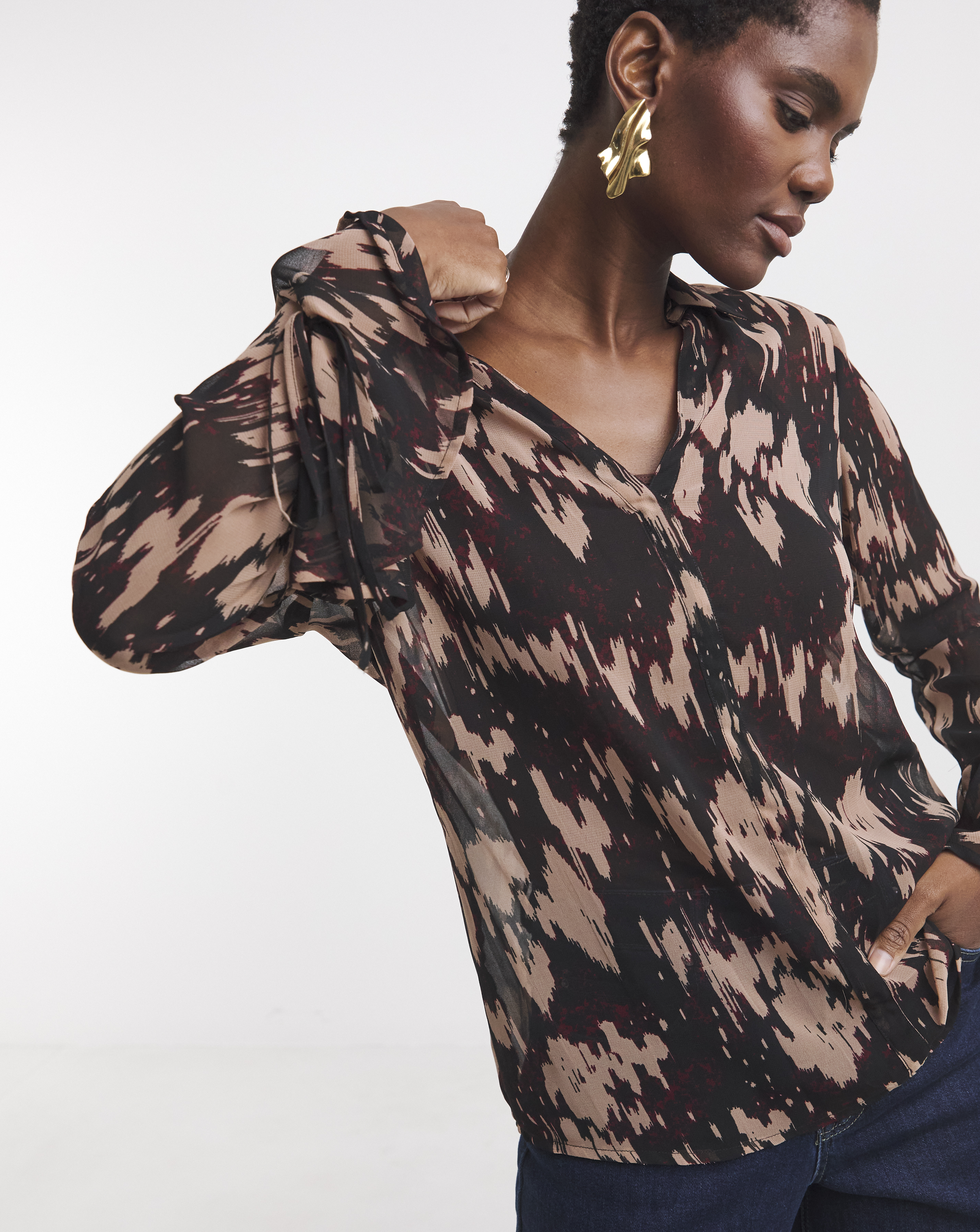 Georgette Frill Cuff Collar Blouse