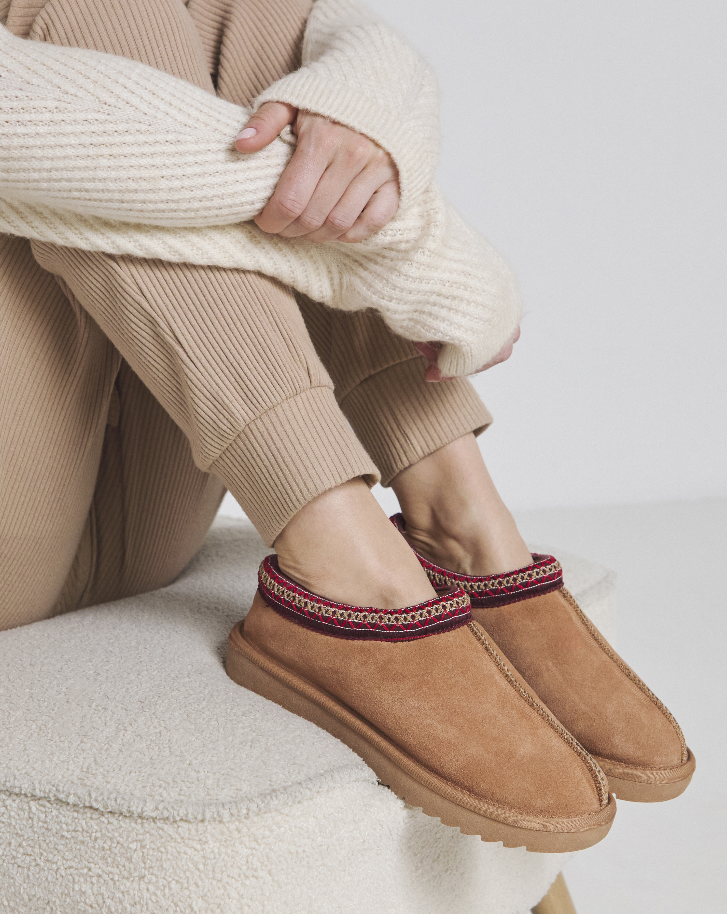Embroidery Full Mule Slipper Wide