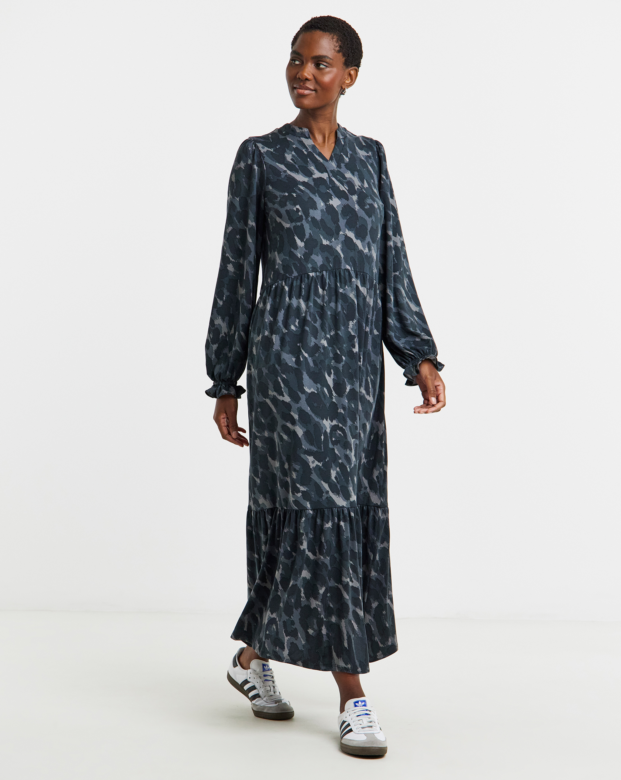 midi dress and trainers A Maxi With Trainers. A Clich? Not Sure I Care The perfect 'everything' dress. Just