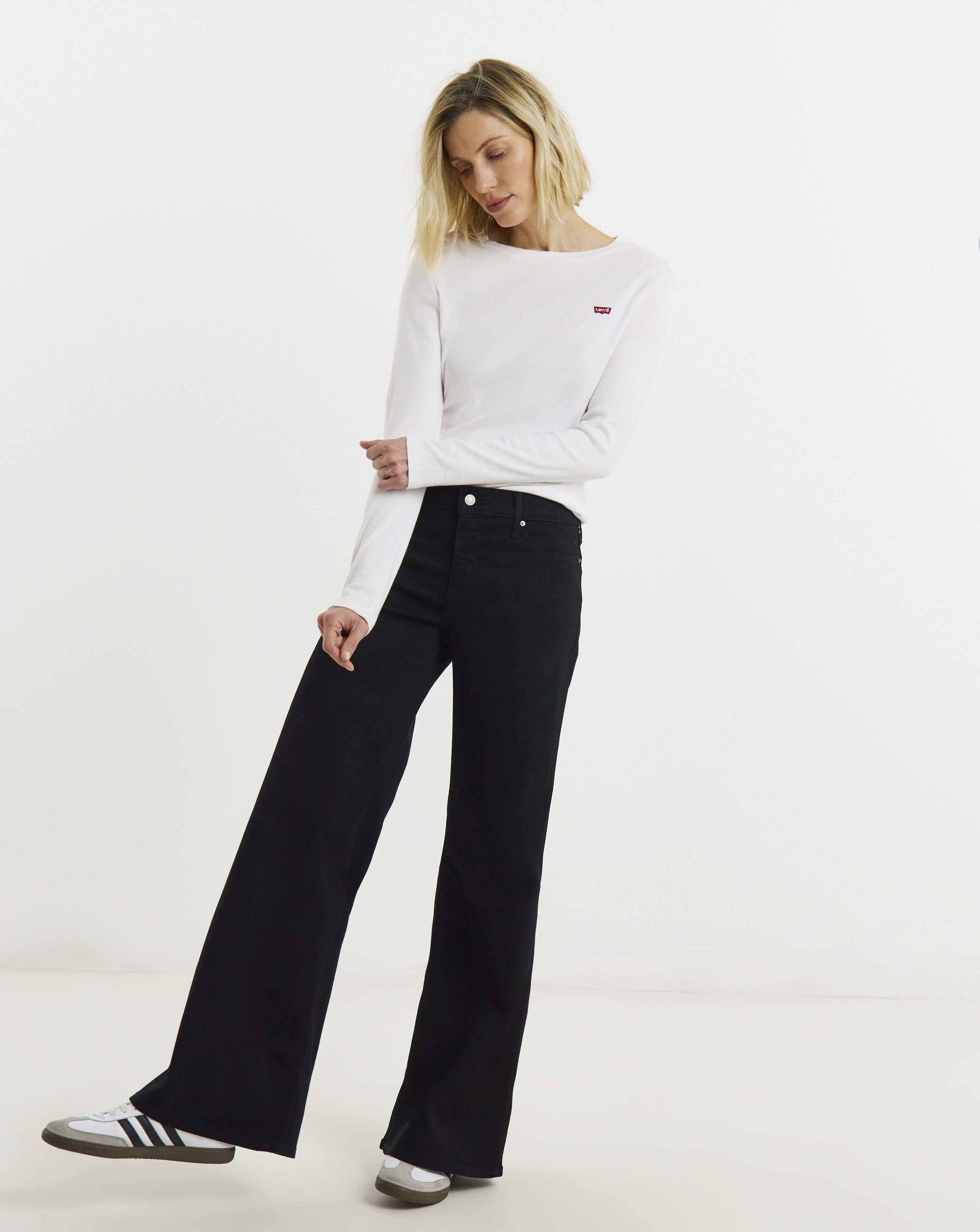 Levi's Women's Black 318 Shaping Wide Leg Jeans Size 29/30/