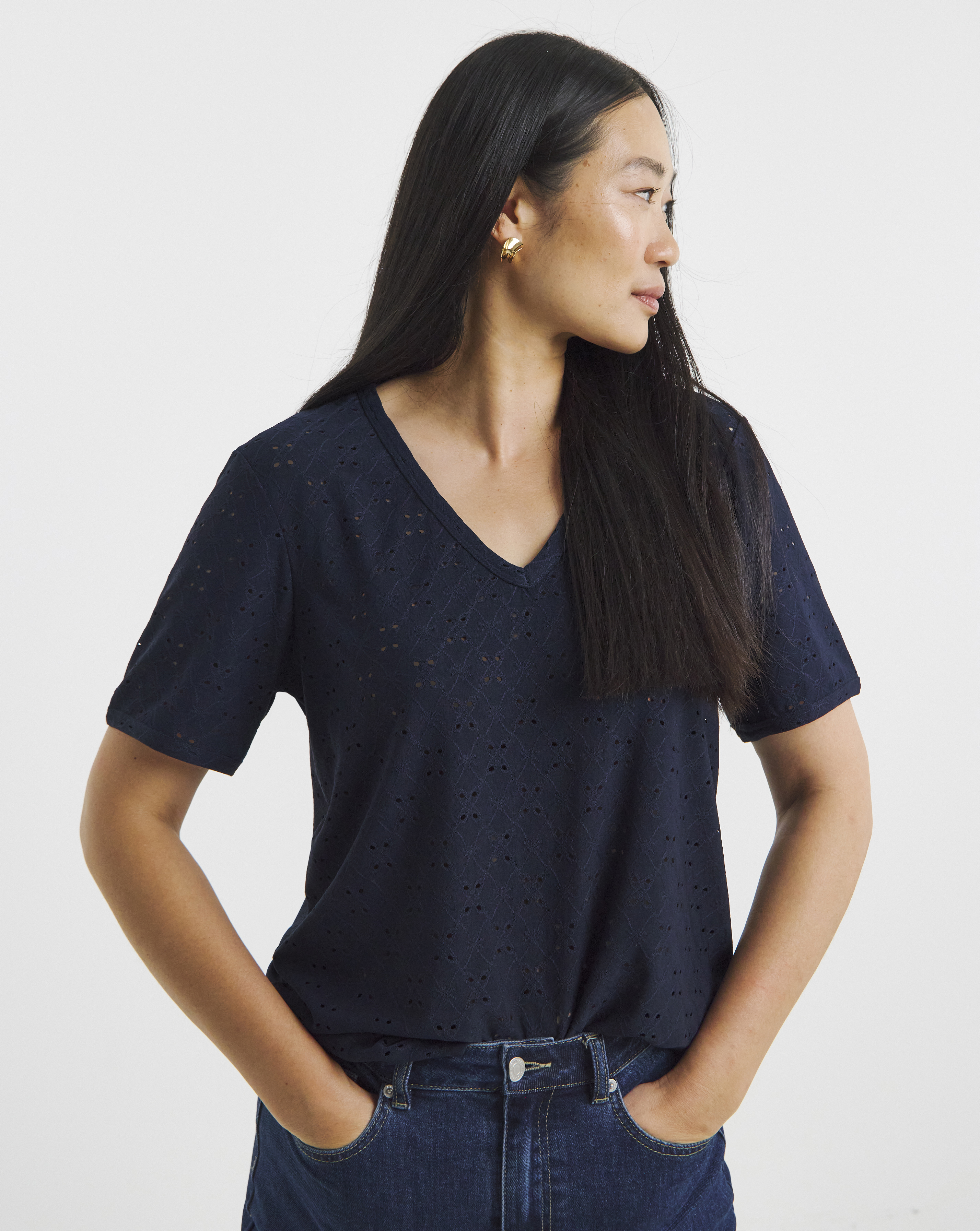 V-Neck Broderie T-Shirt
