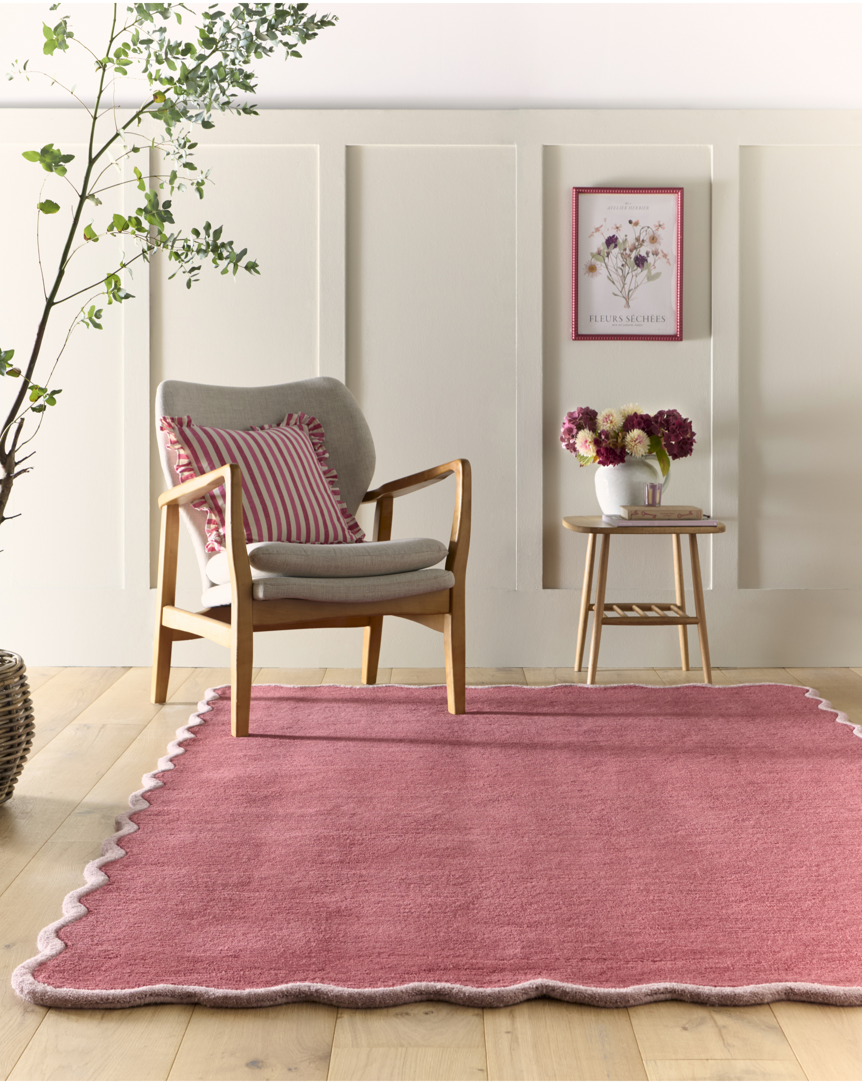 Scalloped Elsie Rug Red/Lilac - 160x230 - Hand-Tufted Wool - Origins