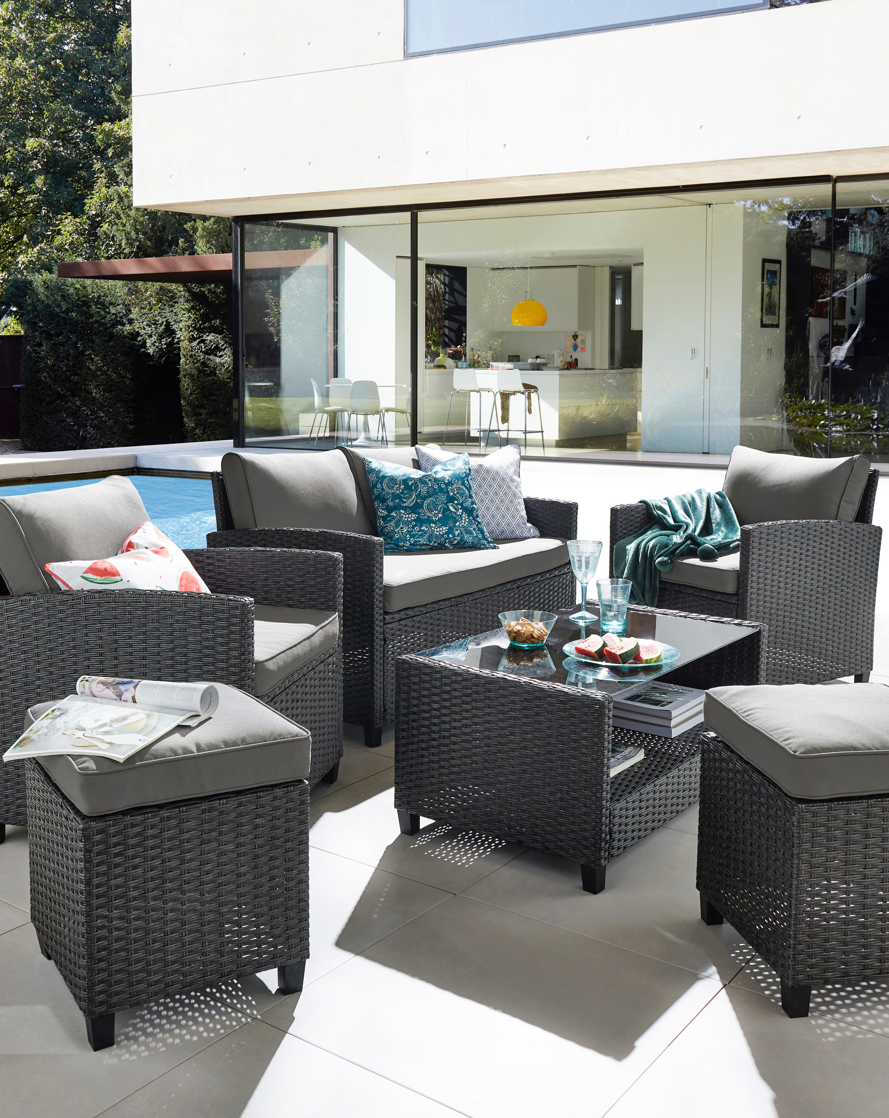 Valencia Lounge Coffee Set