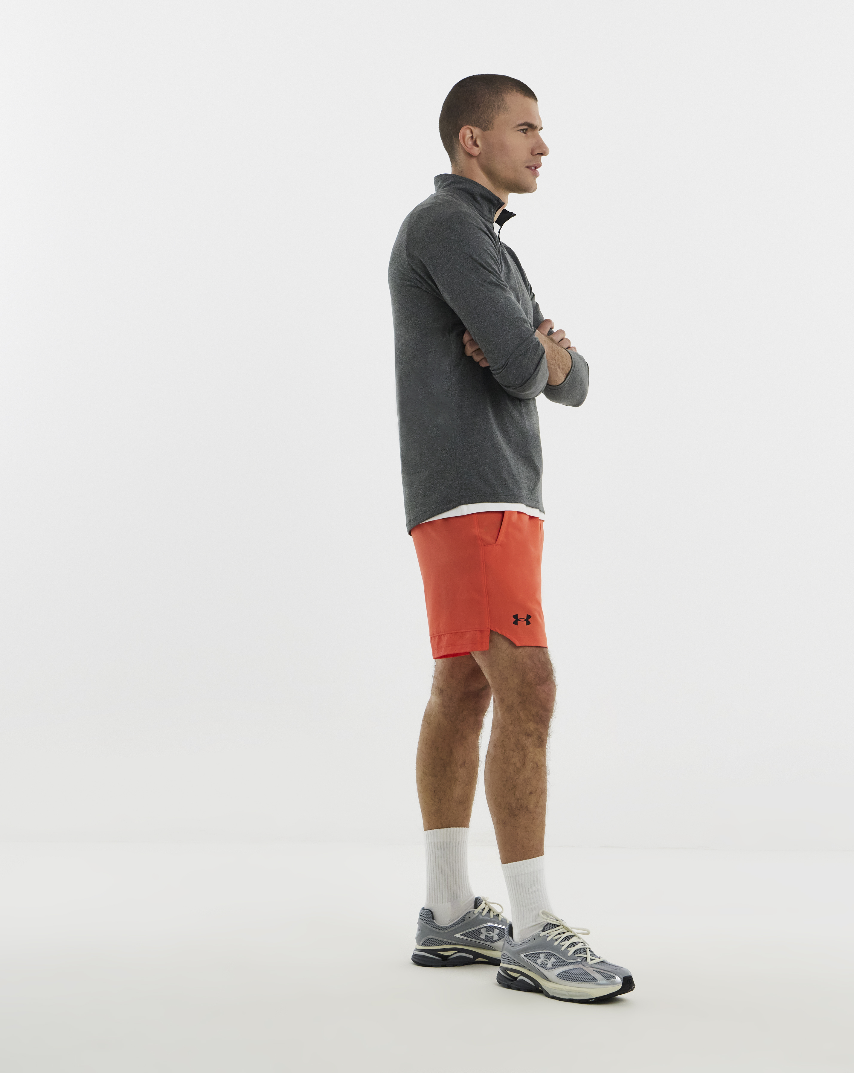 Under Armour Men's Vanish Woven 6 Inch Shorts - Red - S28/29