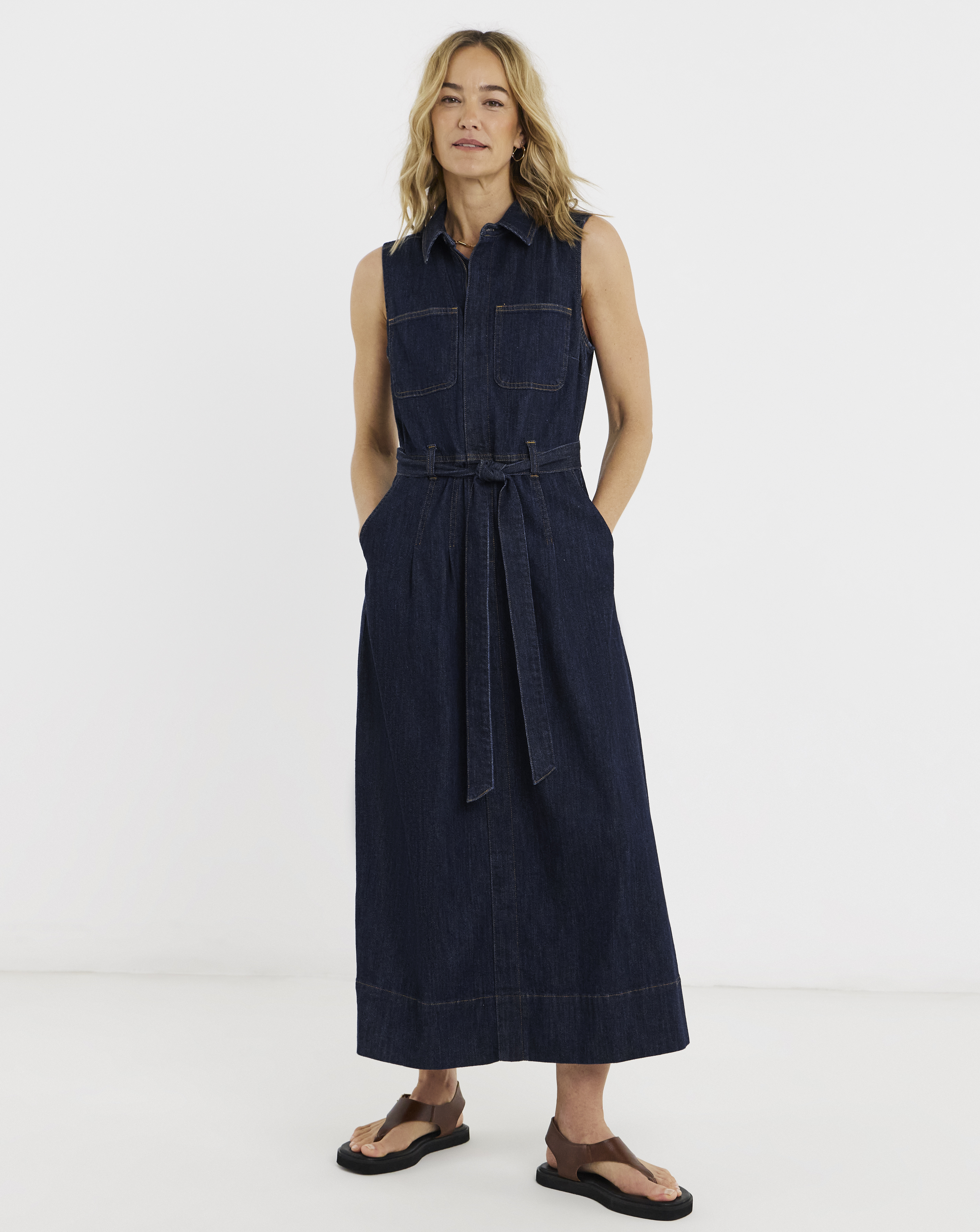 Sleeveless Pocket Front Midaxi Dress