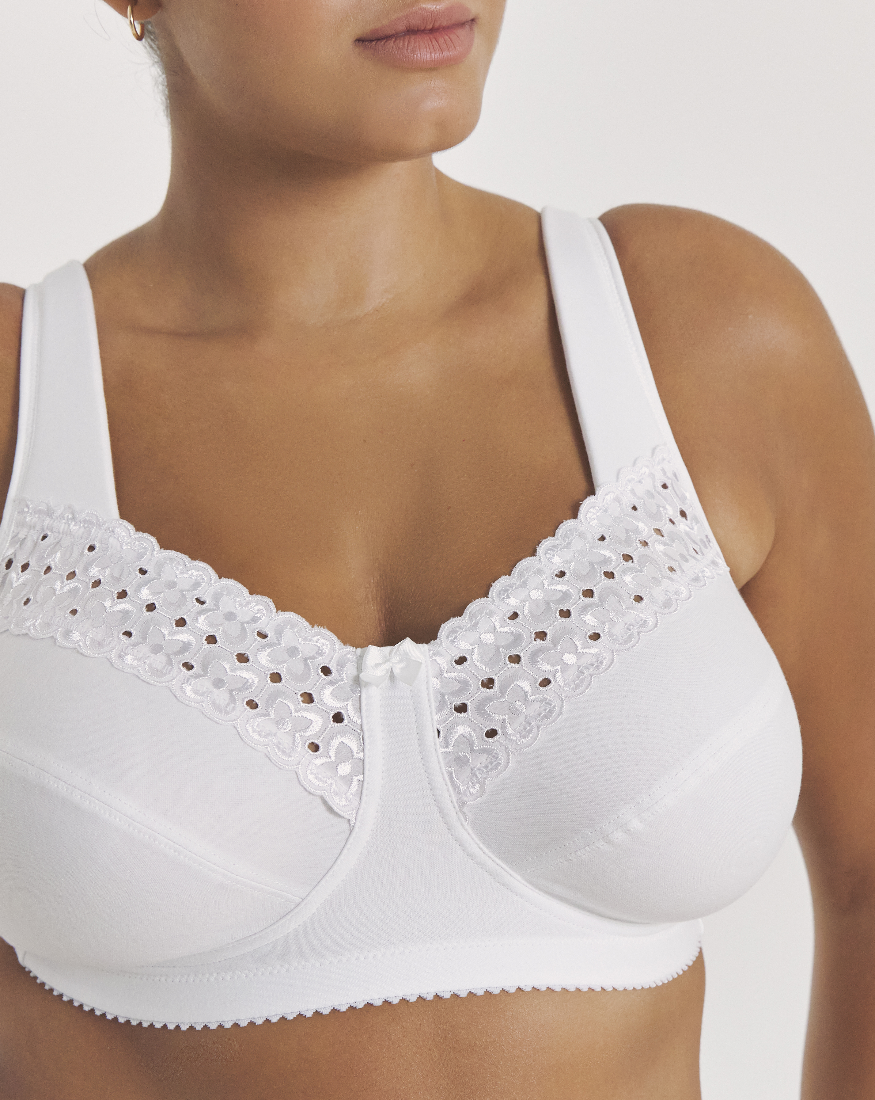 Miss Mary Of Sweden Women's White Miss Mary Broderie Anglaise Bra 38E