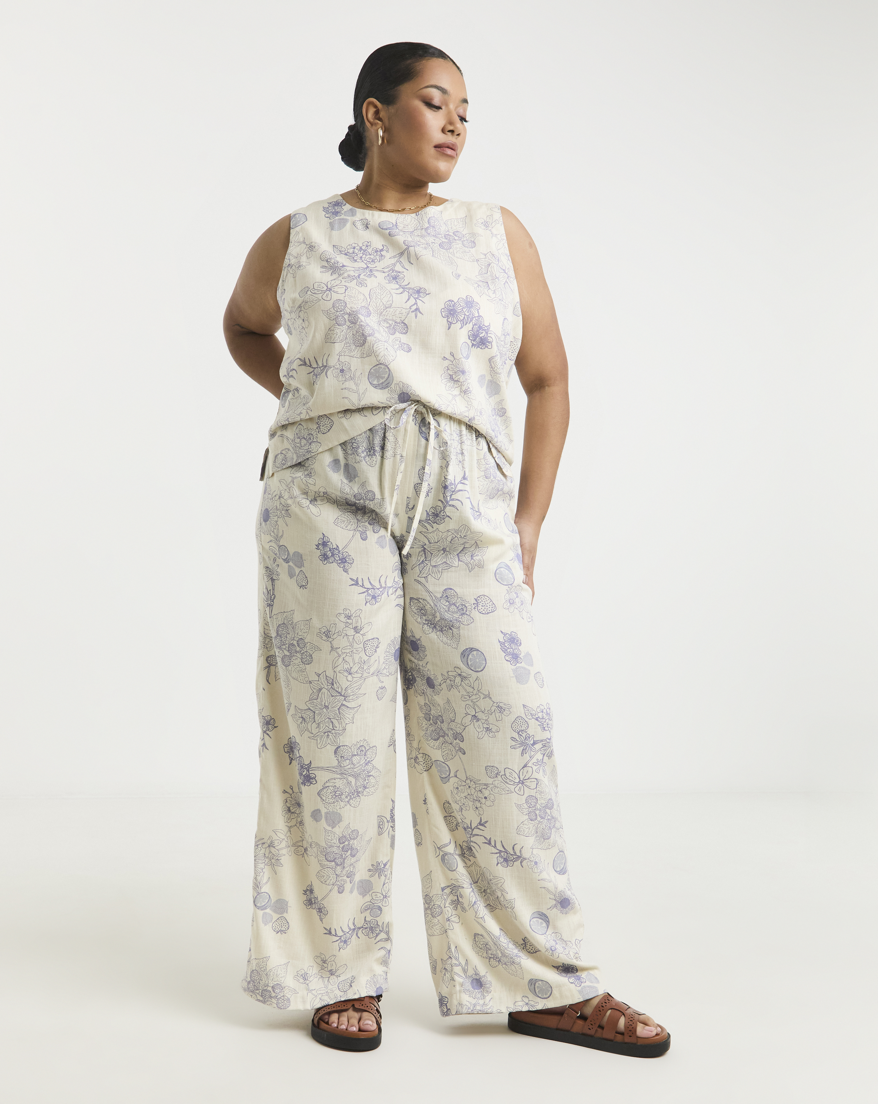Simply Be Floral Linen Blend Vest Top