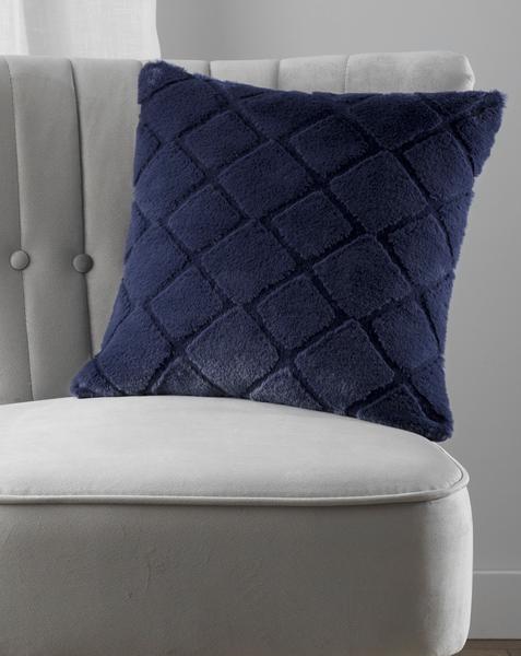 Cosy Diamond Cushion