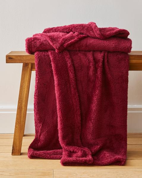 Cuddle Fleece Throw - Claret