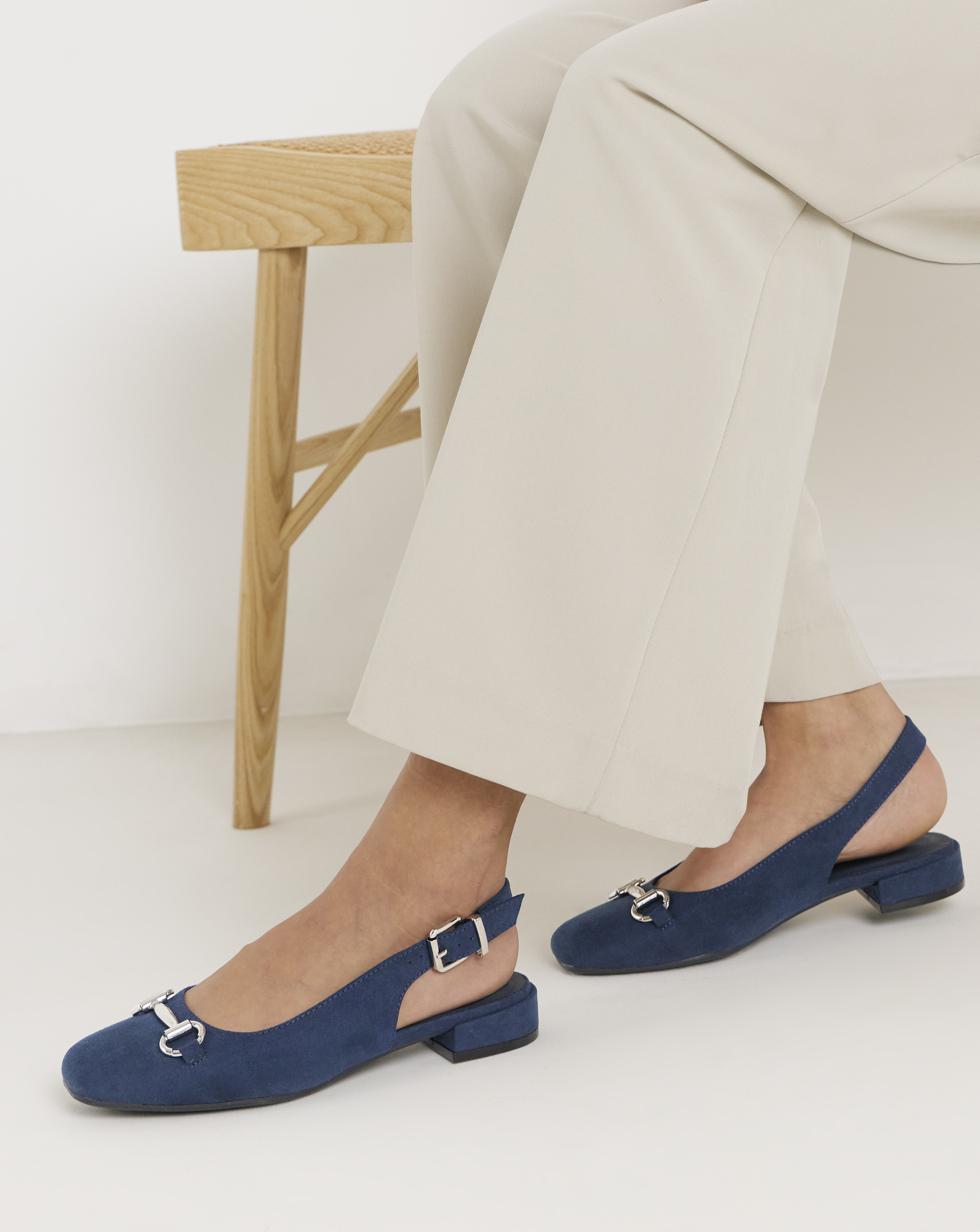 Slingbacks With Snaffle Trim Ex Wide