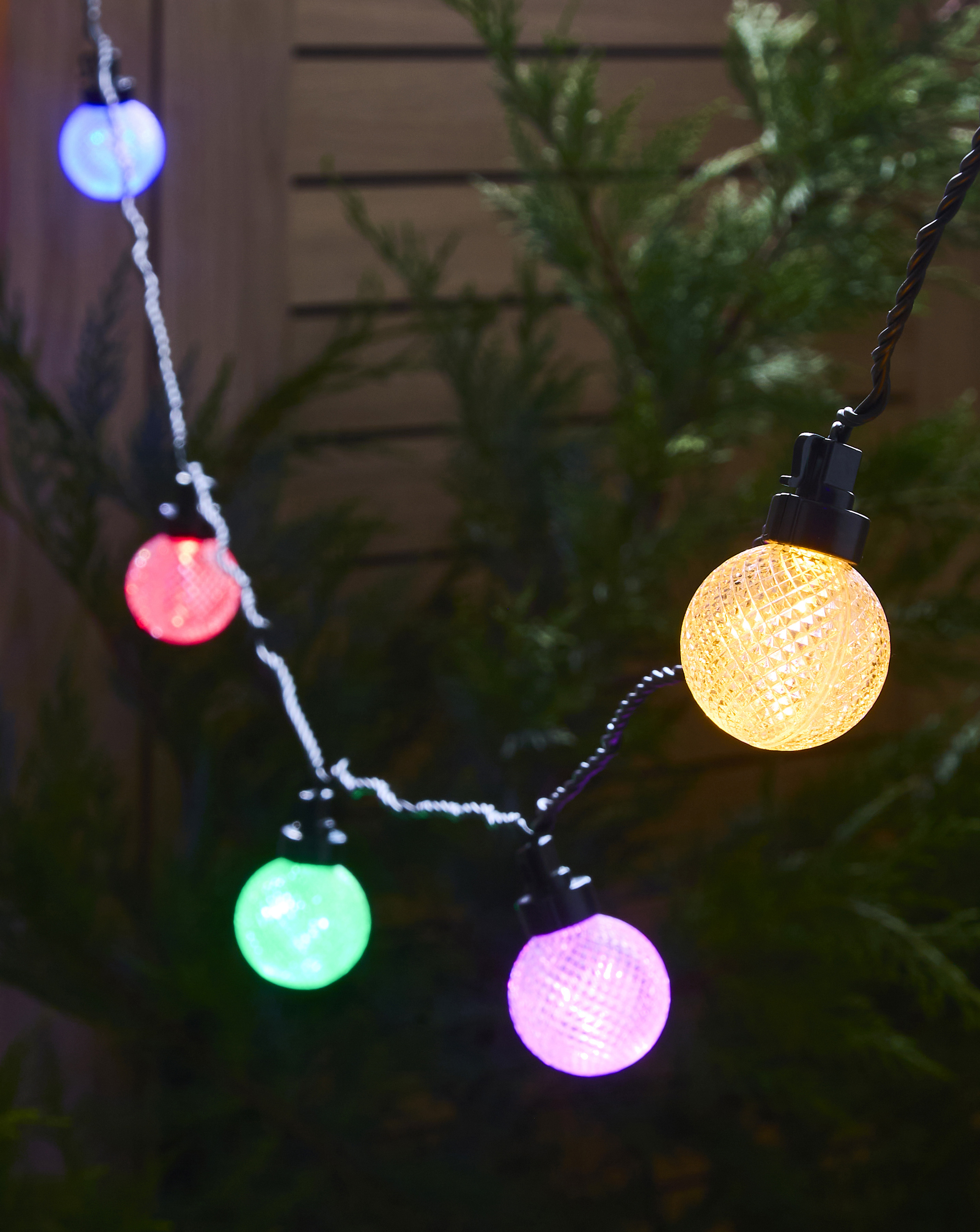 Simply Be Multi Crackle Ball Colour Changing Lights Size 10
