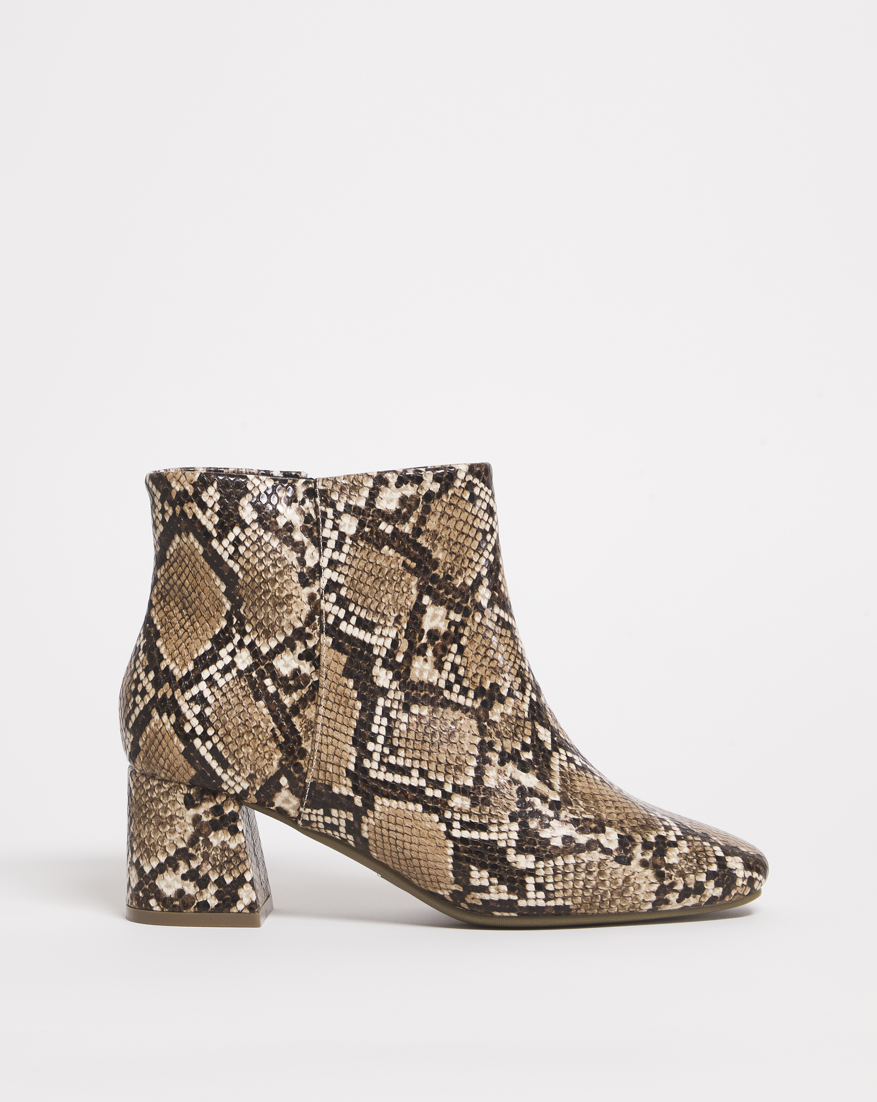 Flared Heeled Boot EEE Fit - Womens - Size 4 - Chelsea Boot - Block Heel