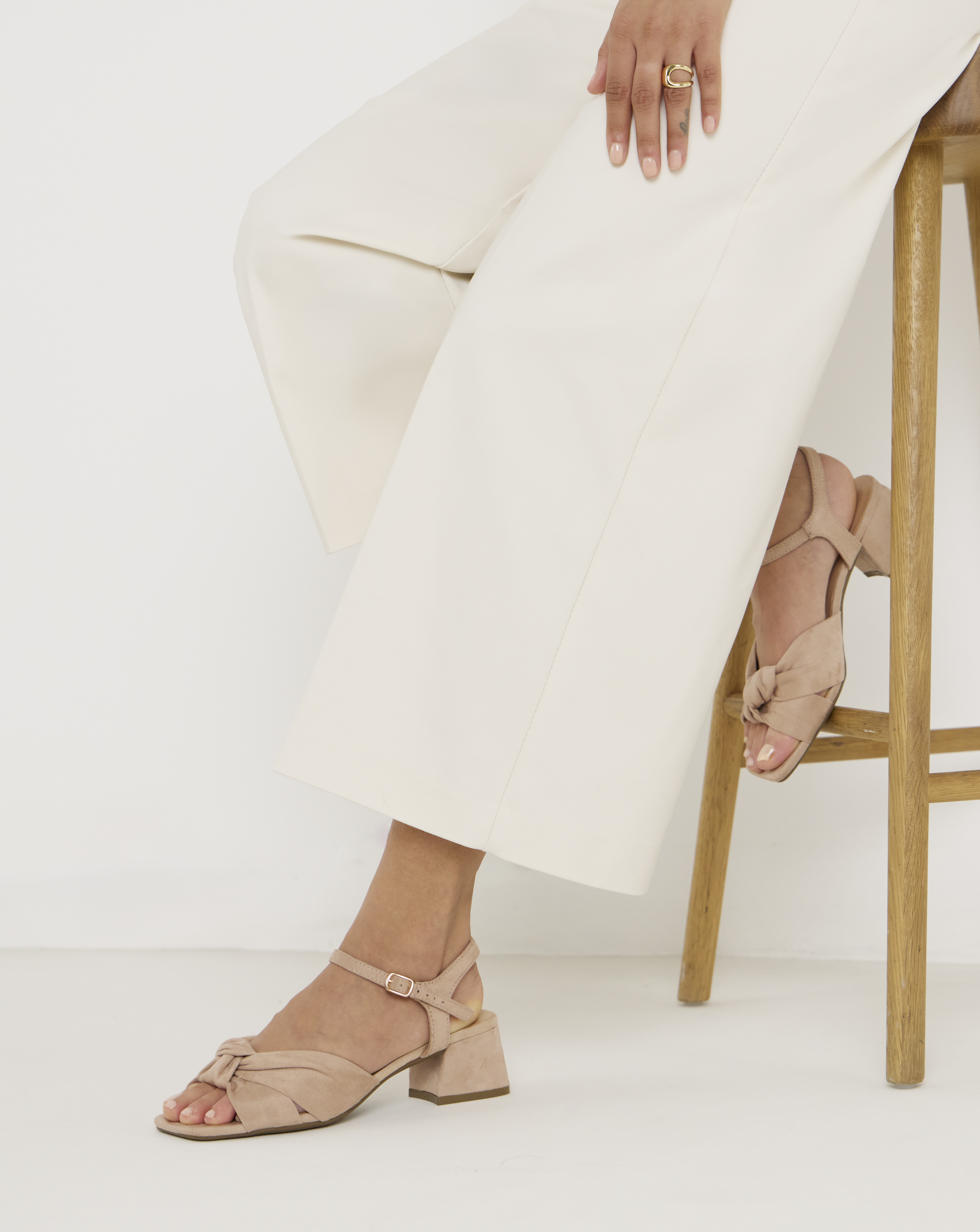 Twist Upper Block Heel Extra Wide - Image