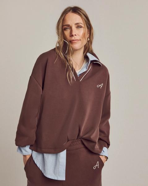 Anthology Logo Collared Sweatshirt
