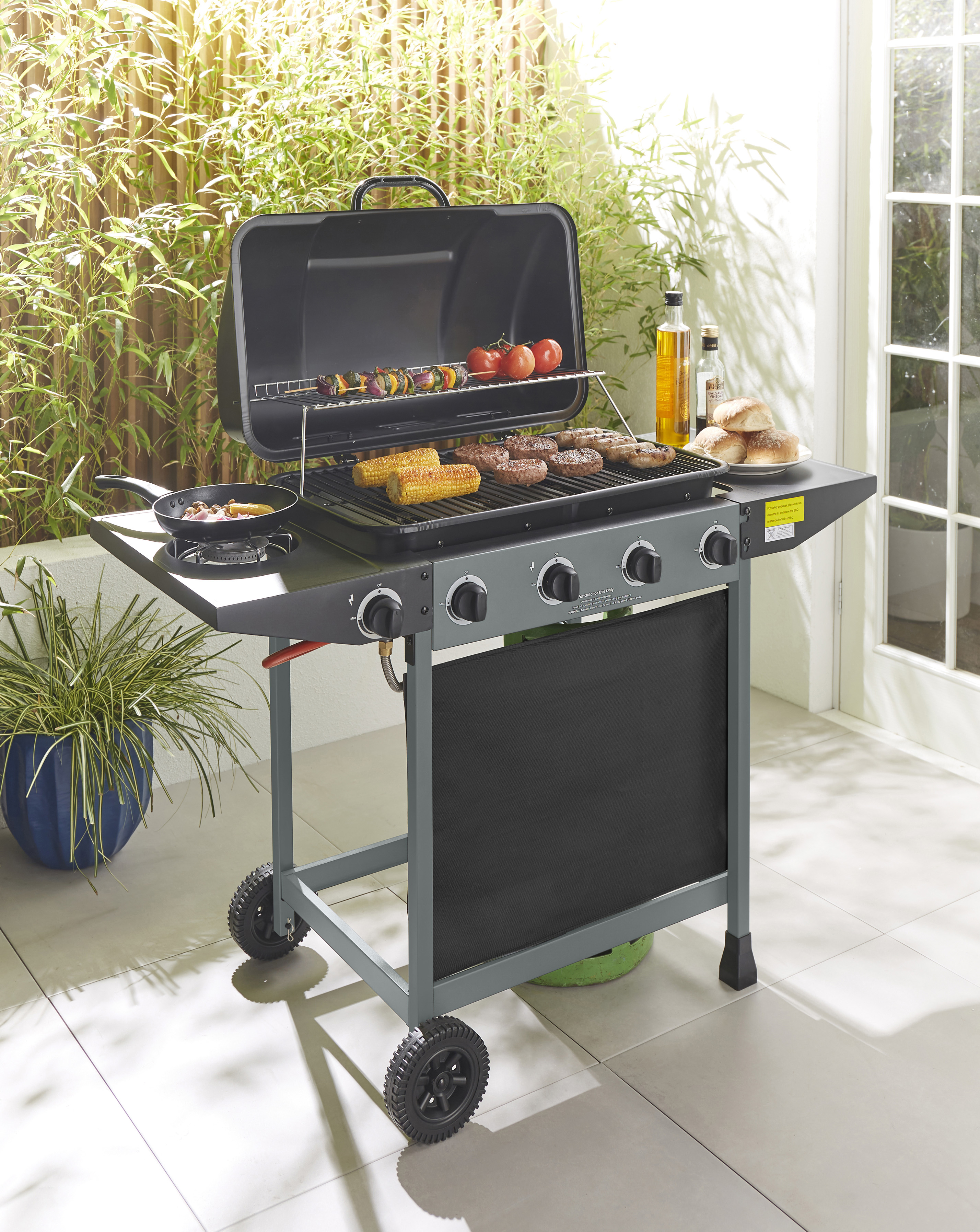 4 Burner Gas BBQ with Side