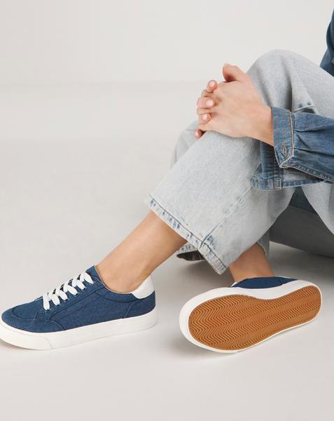 Classic Lace Up Trainer Wide
