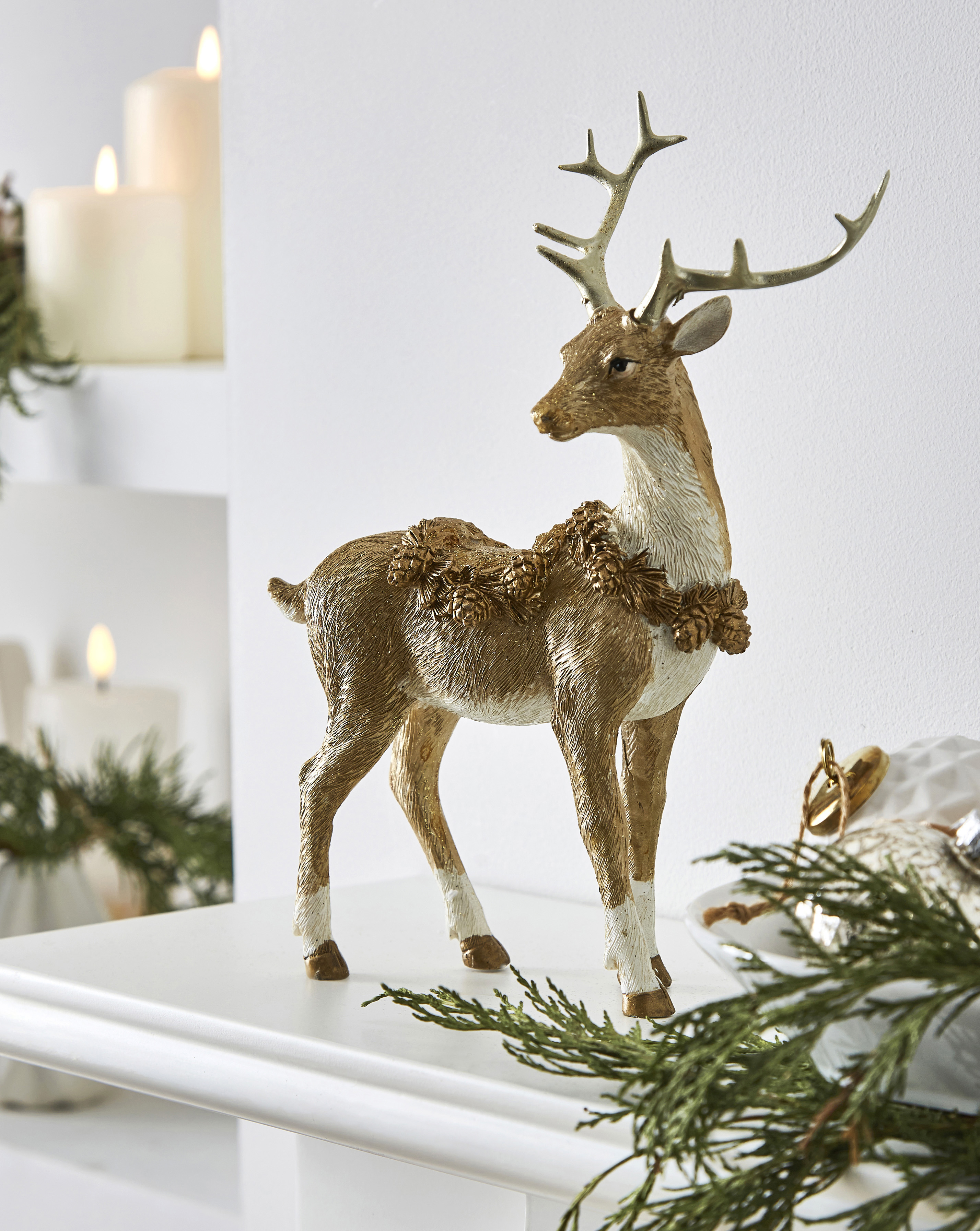 Gisela Graham Gold Stag with Garland