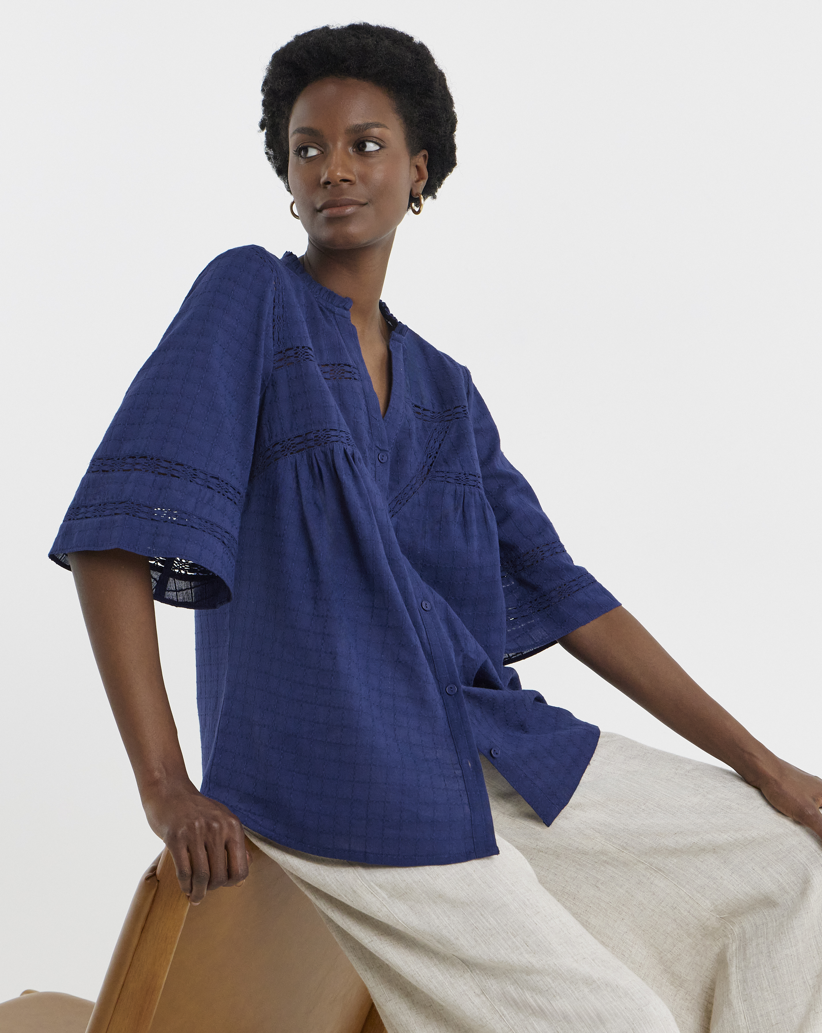 New In - Cotton Dobby Trim Blouse