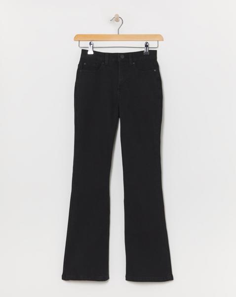 24/7 Bootcut Jean