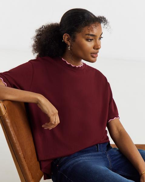 Scallop Edge T-Shirt