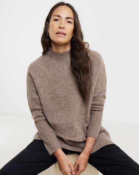 SPONGE HIGH NECK DEEP TRIM TUNIC