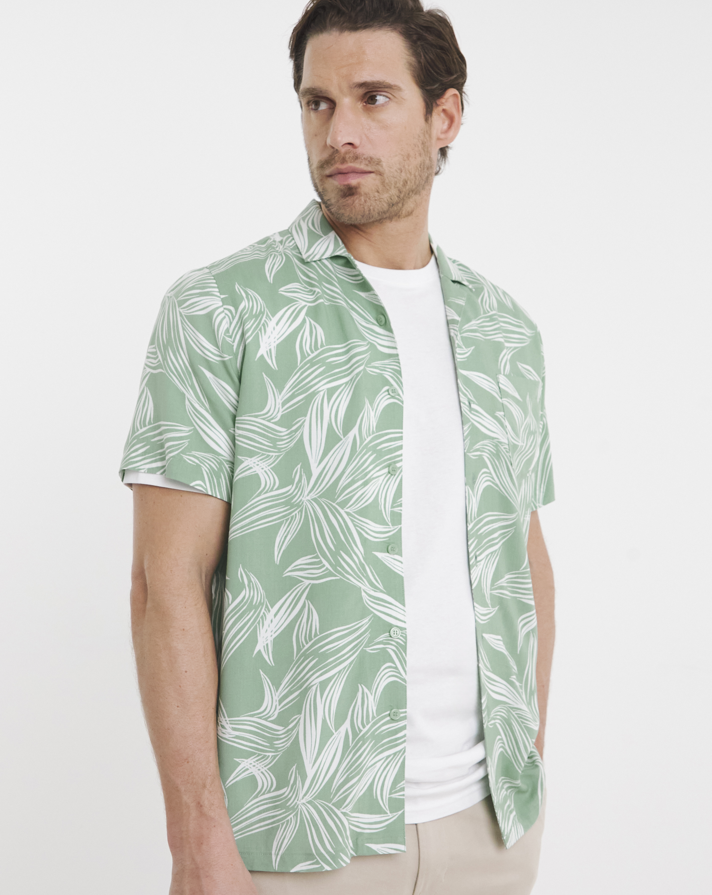 Short Sleeve Revere Collar Print Shirt