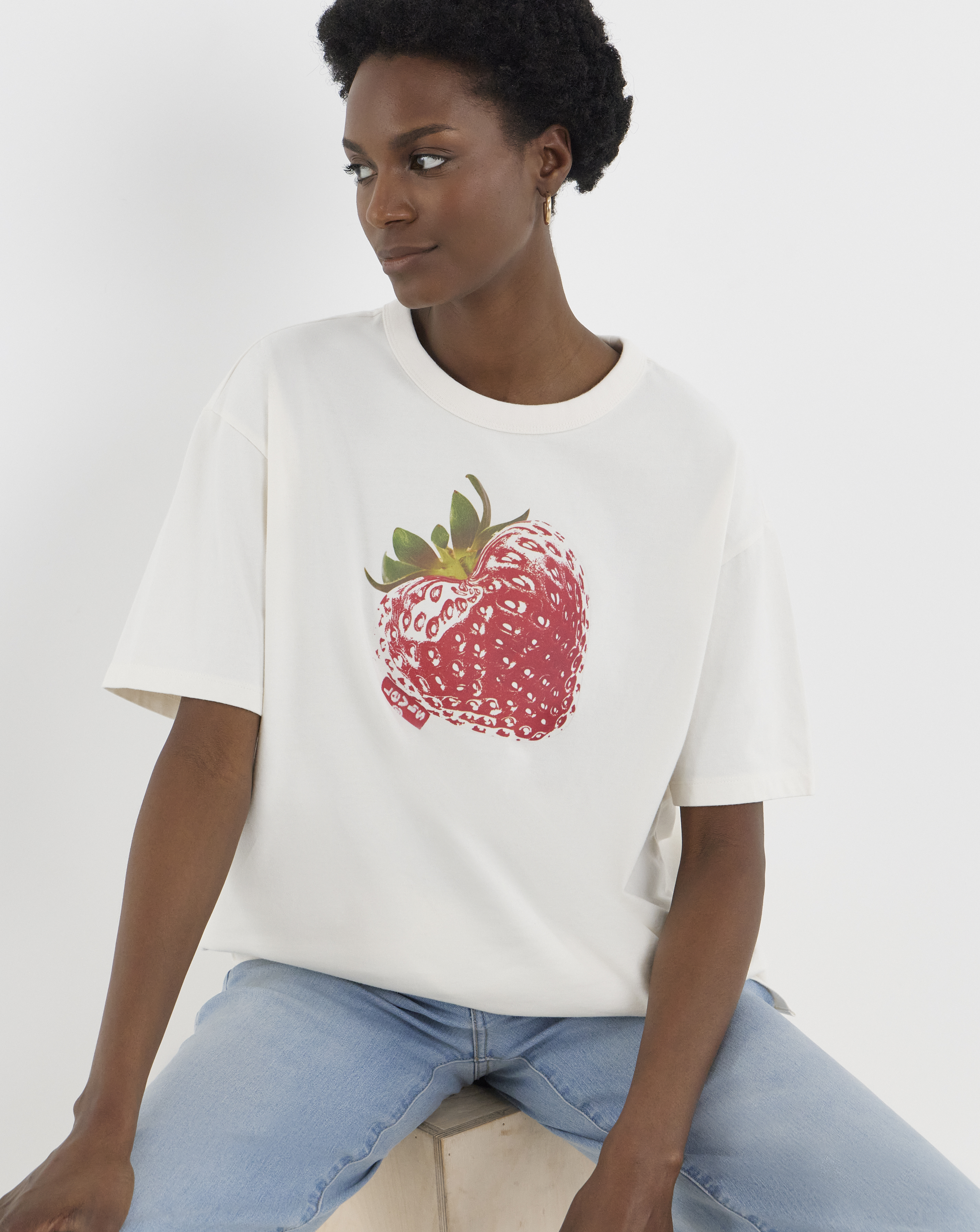 Levi's White Graphic Tabor Tee - Medium